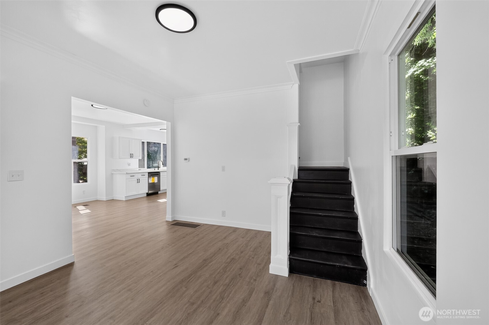 1737 6th Street Property Photo 6