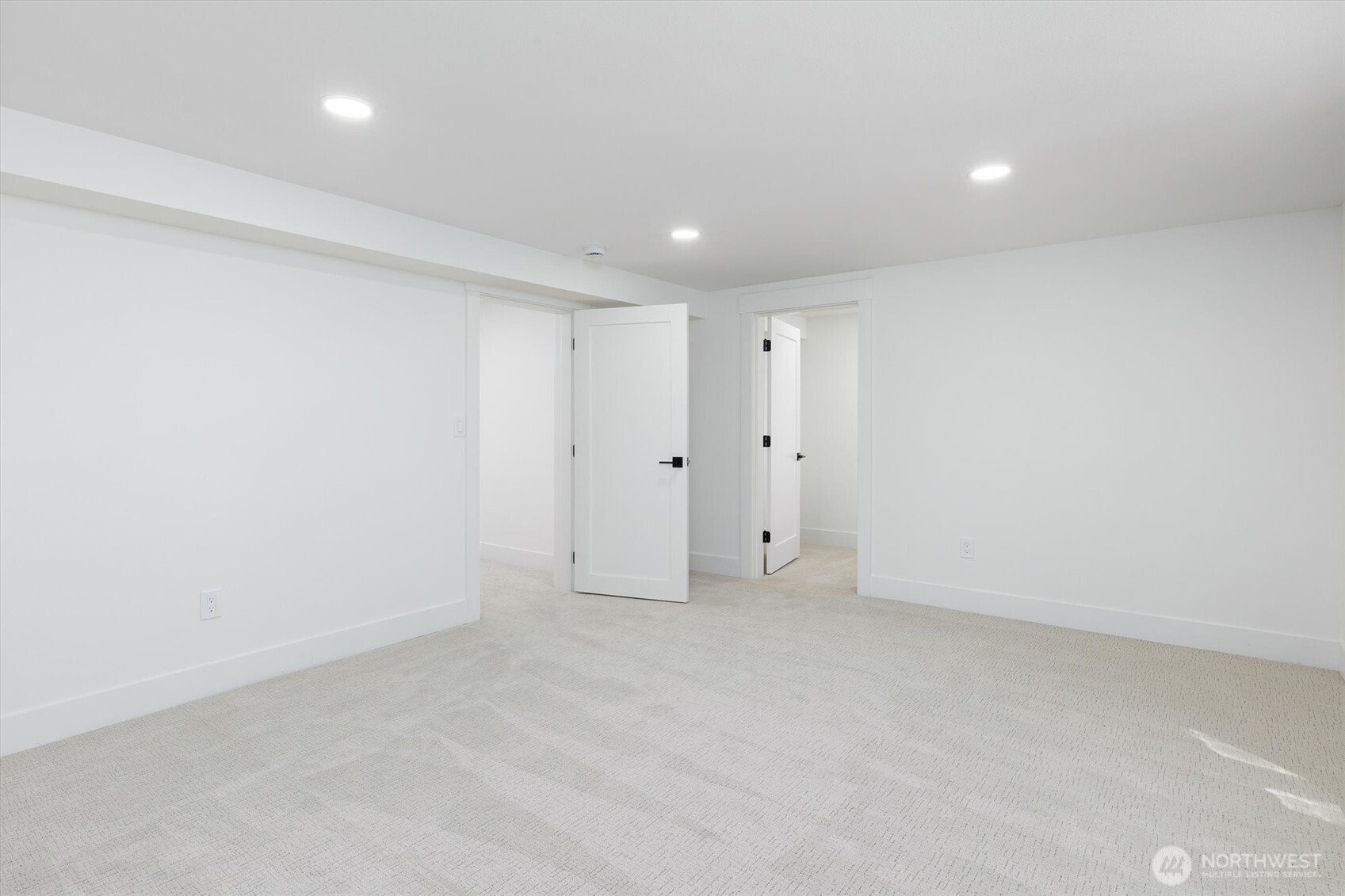 7743 Seward Park Avenue Property Photo 20