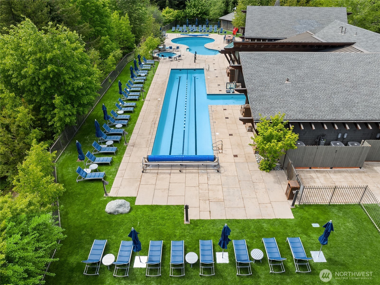 18 Domerie Park Loop Property Photo 31