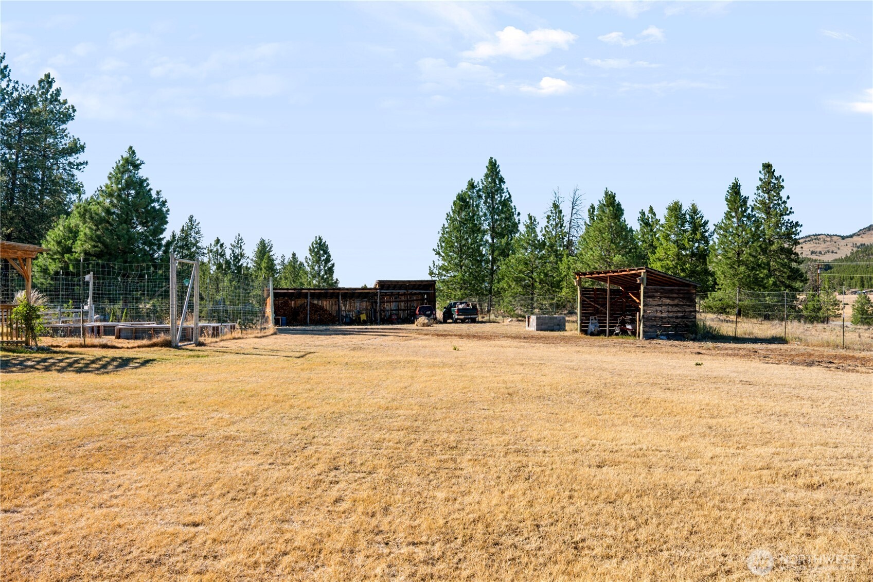 155 Tamarack Road Property Photo 33
