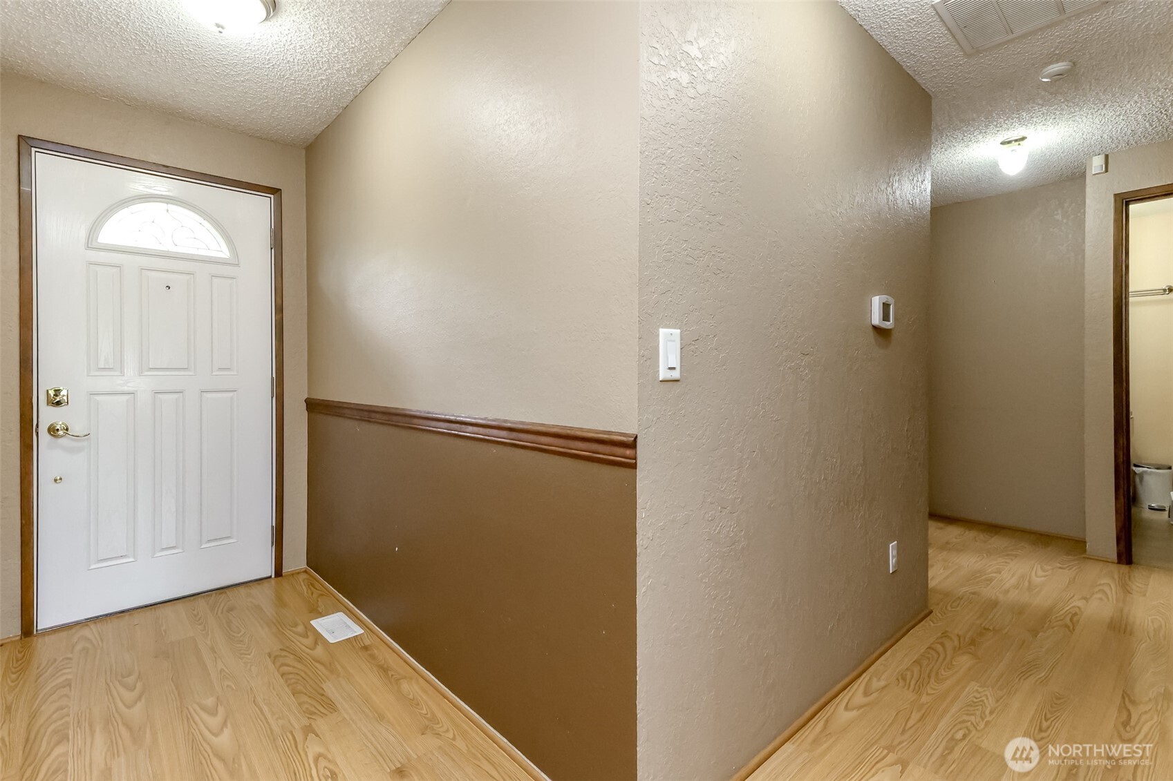 6311 144th St E Property Photo 6