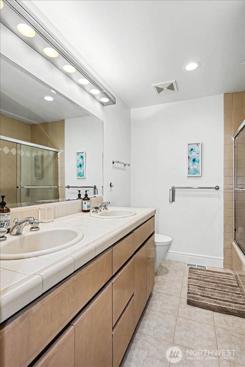 1385 E Ludlow Ridge Road Property Photo 15
