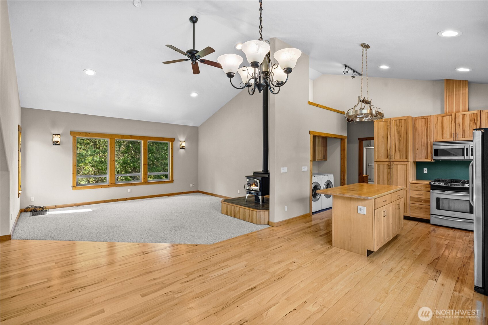 4201 Westside Road Property Photo 6