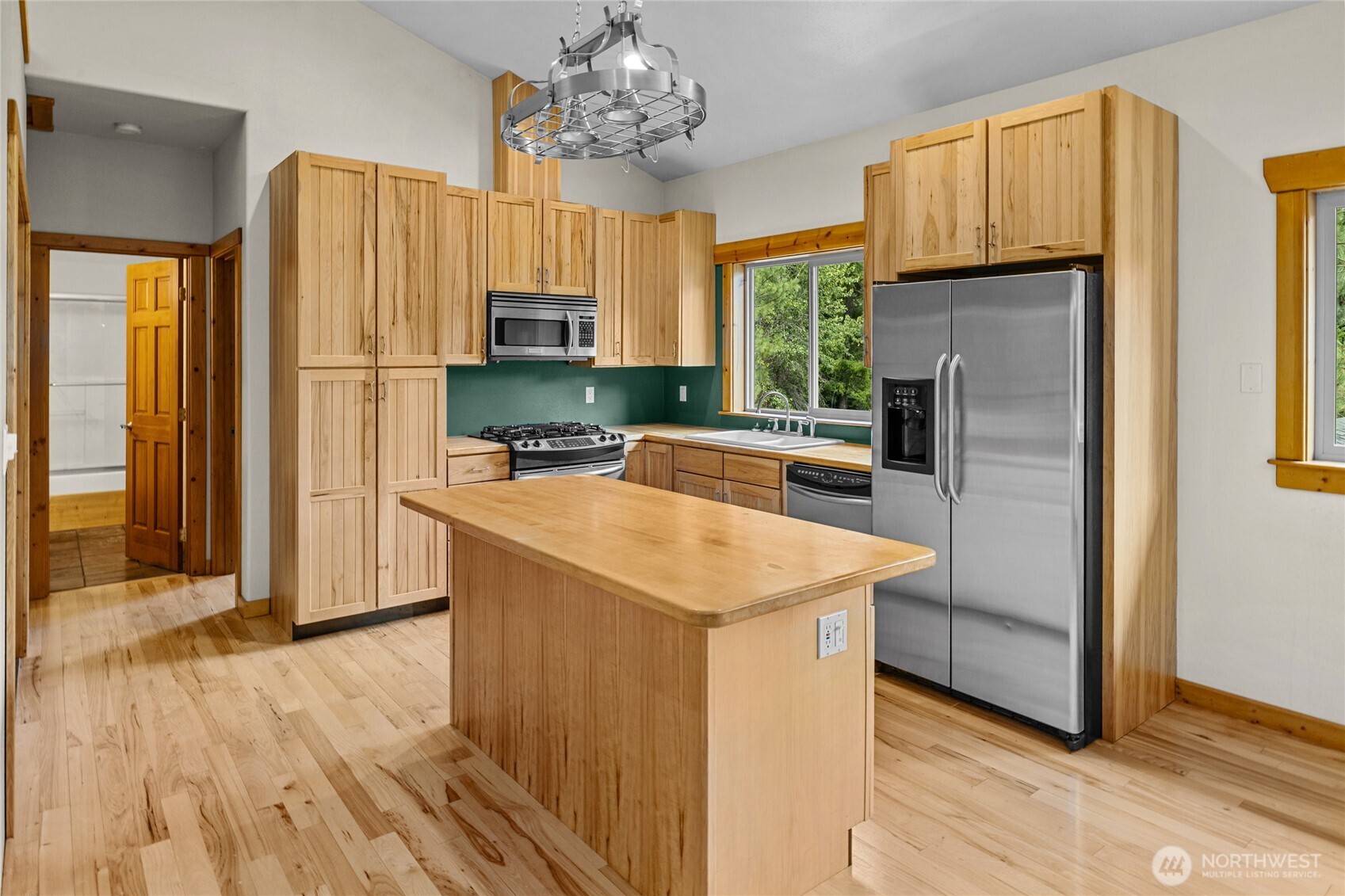 4201 Westside Road Property Photo 9