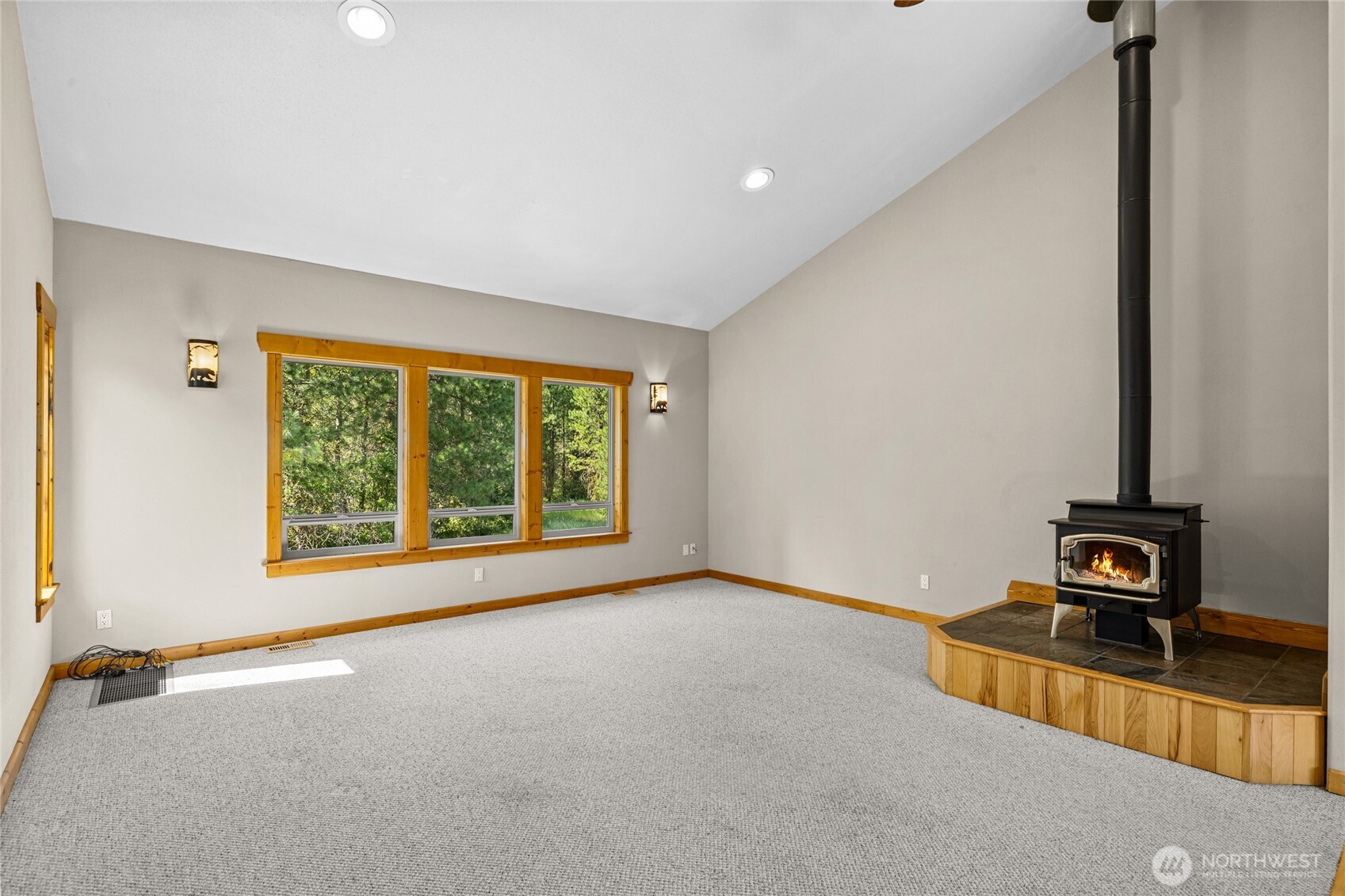 4201 Westside Road Property Photo 10