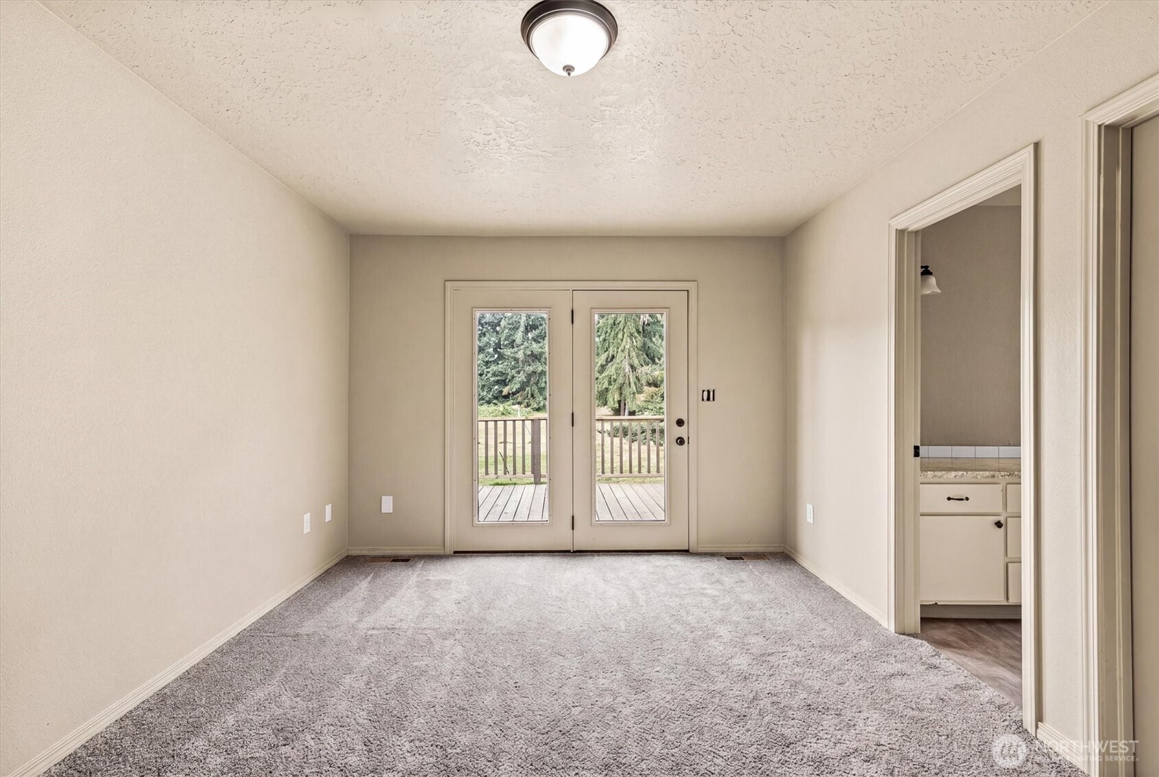 4657 Ohio Street Property Photo 21