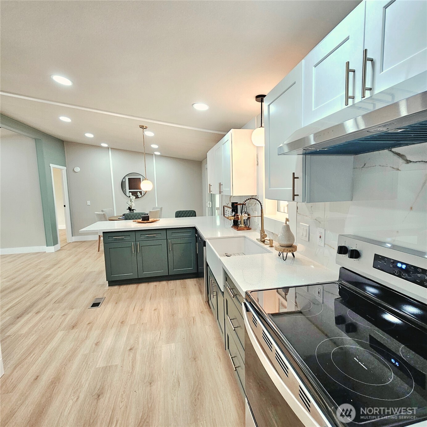 914 Nottingham Drive Property Photo 24