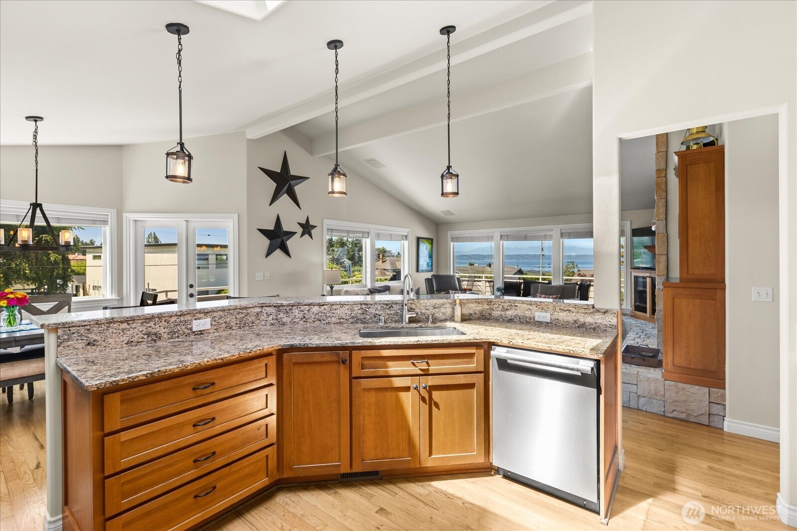 809 Driftwood Place Property Photo 8