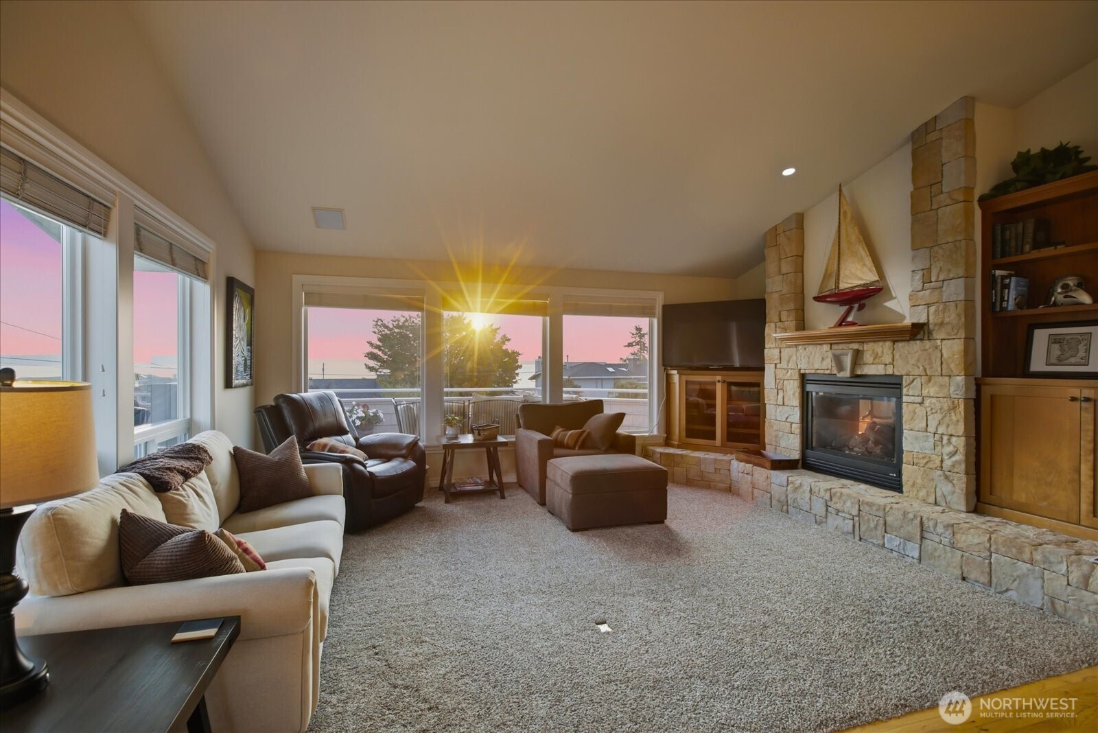 809 Driftwood Place Property Photo 16