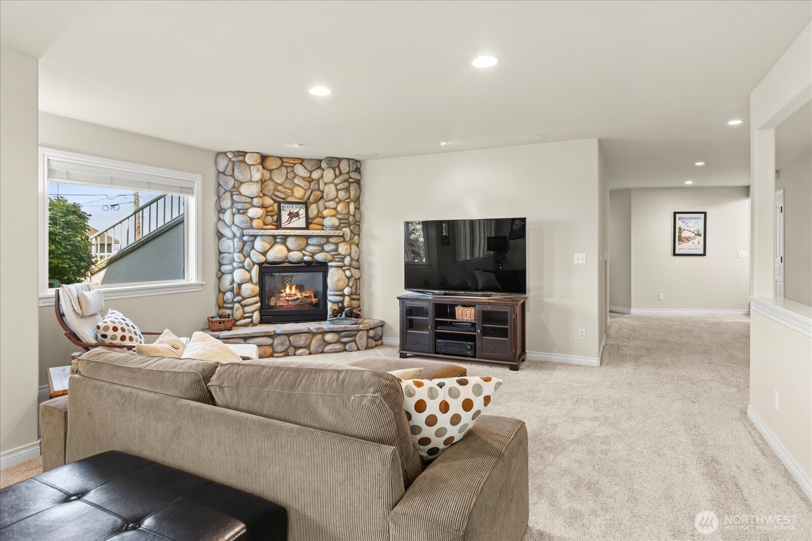 809 Driftwood Place Property Photo 31
