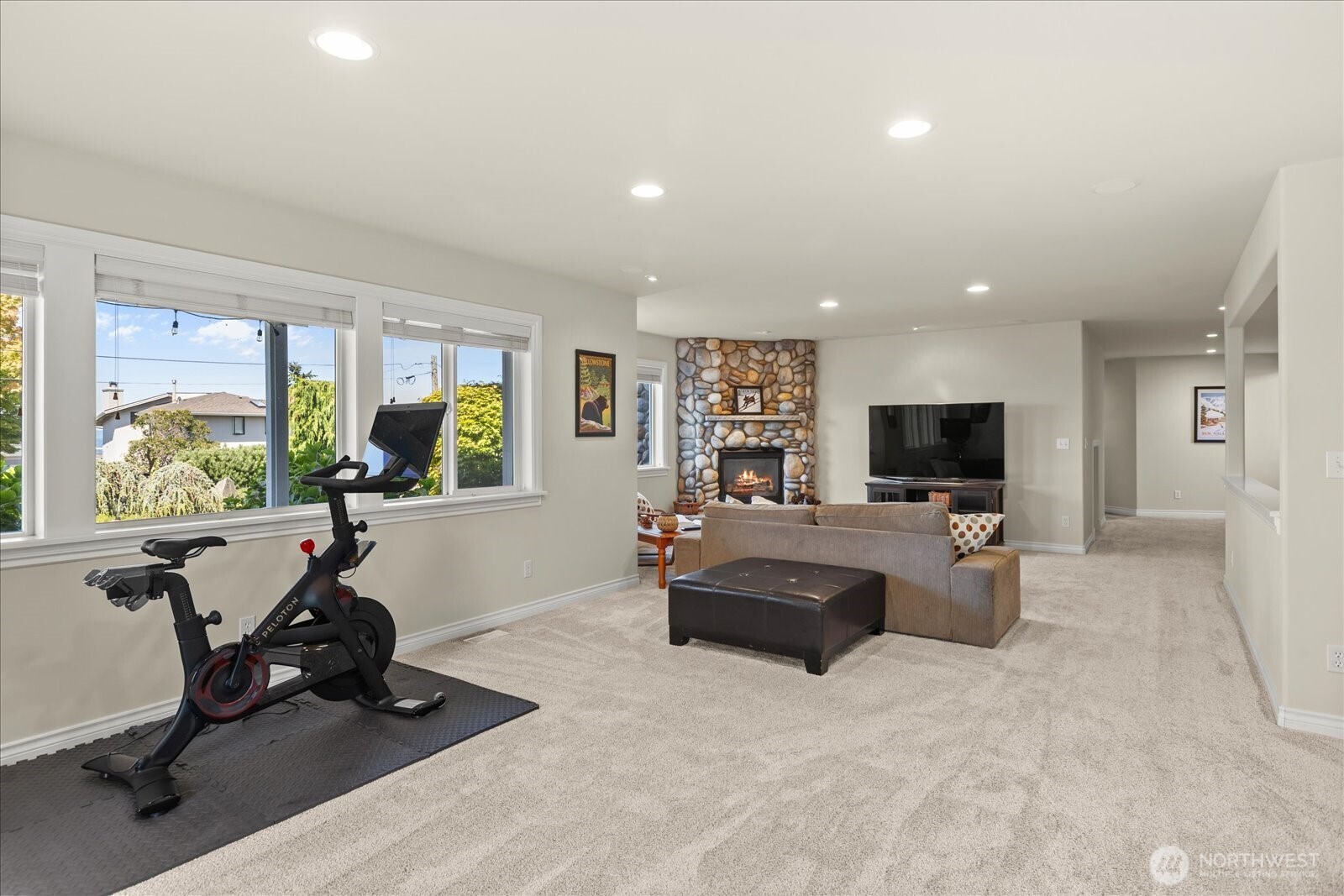 809 Driftwood Place Property Photo 33