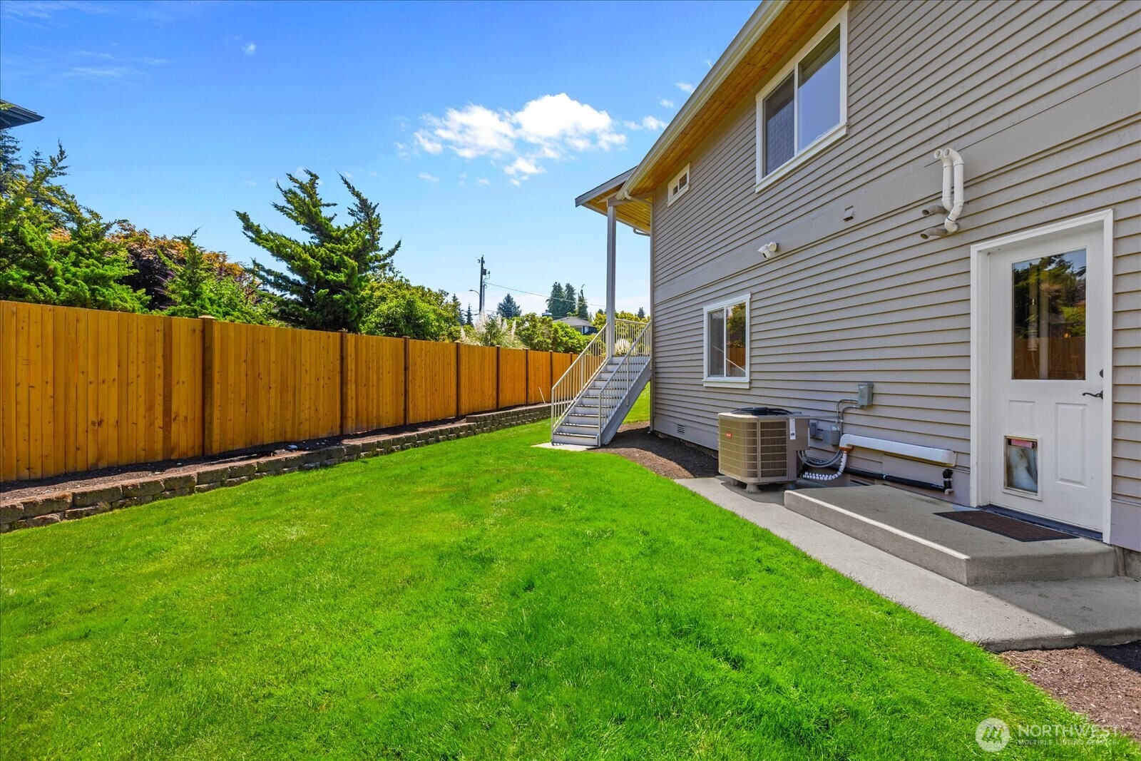 809 Driftwood Place Property Photo 39