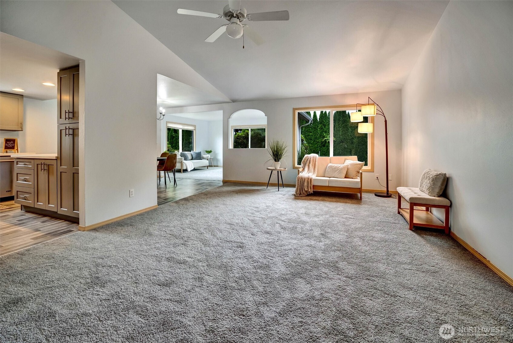 505 Hemming Way Property Photo 4