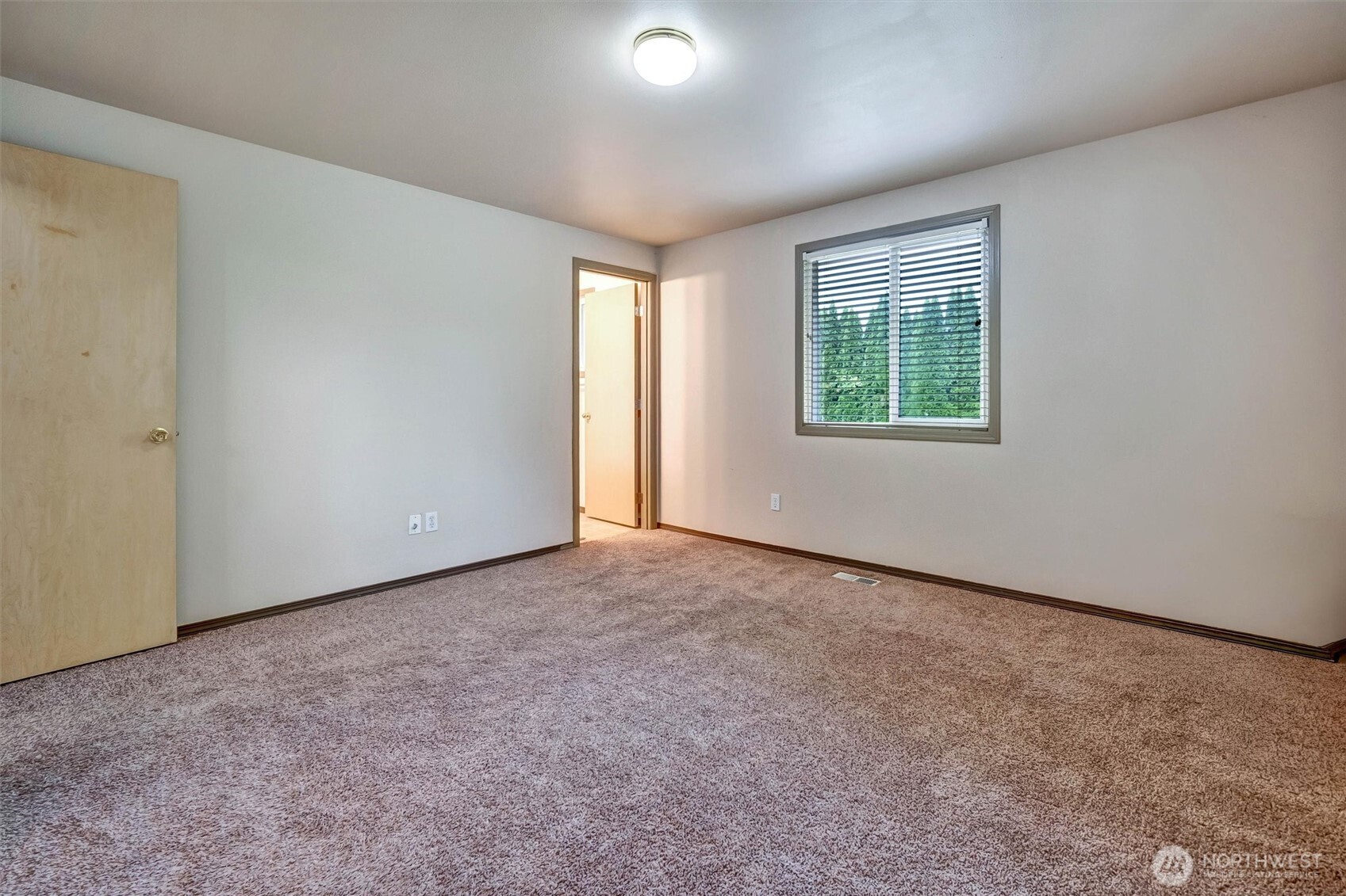 505 Hemming Way Property Photo 15