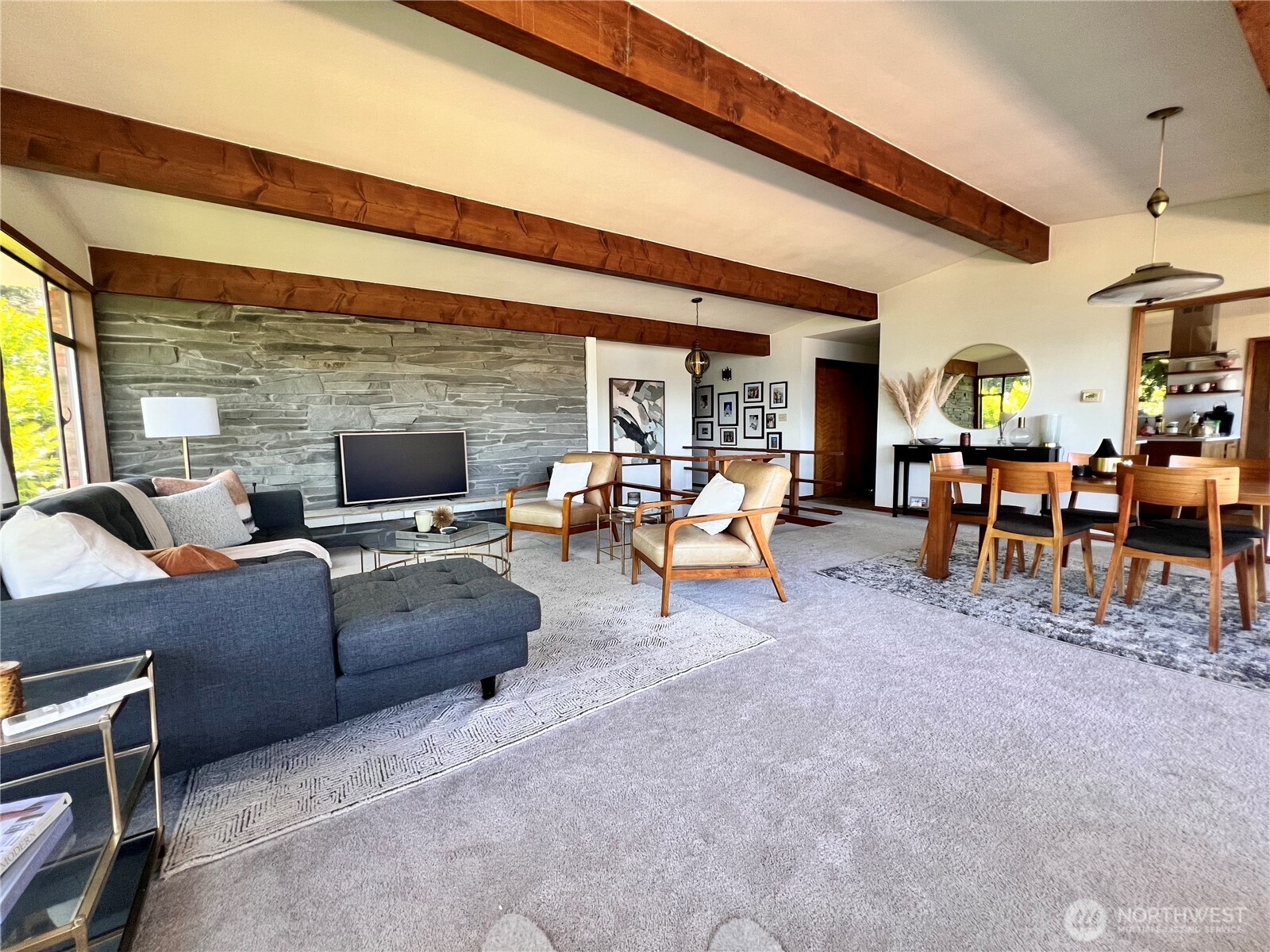 13740 42nd Avenue Property Photo 7