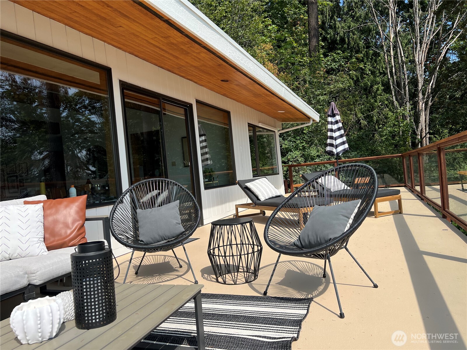 13740 42nd Avenue Property Photo 10