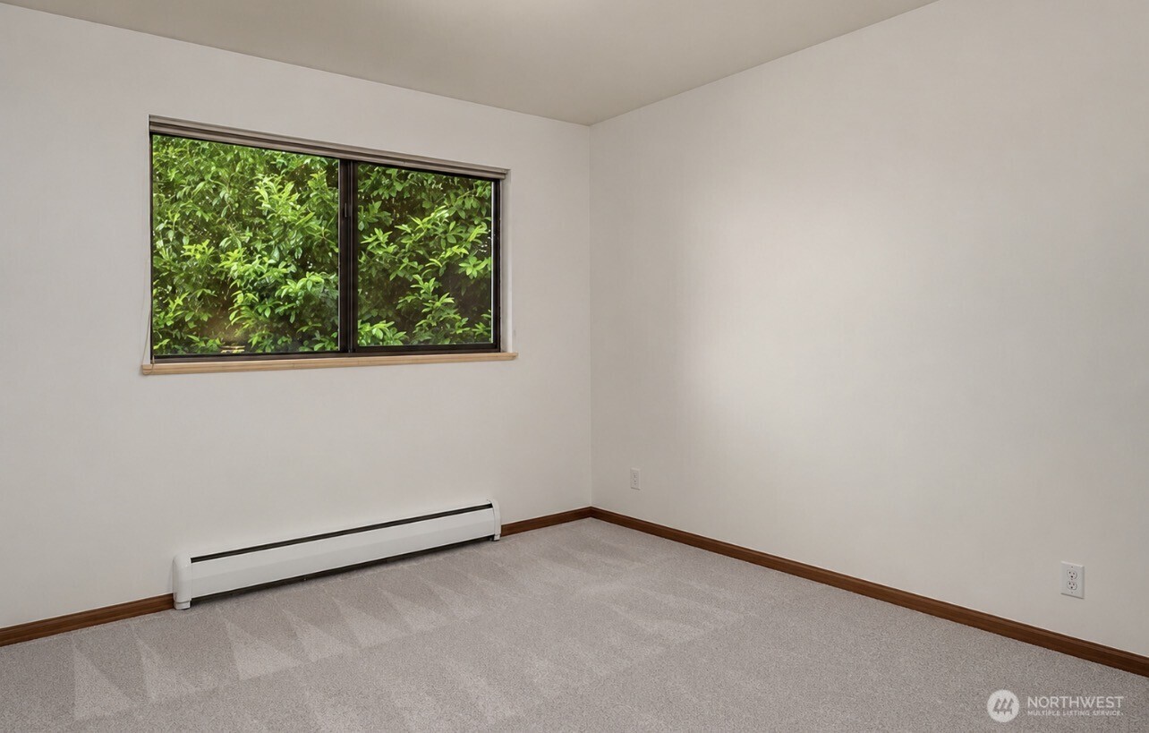 13740 42nd Avenue Property Photo 21