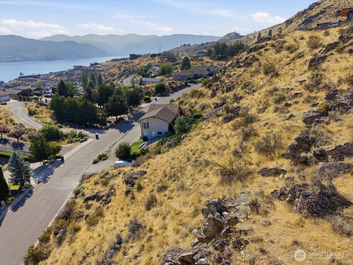 137 Long Drive Property Photo 15
