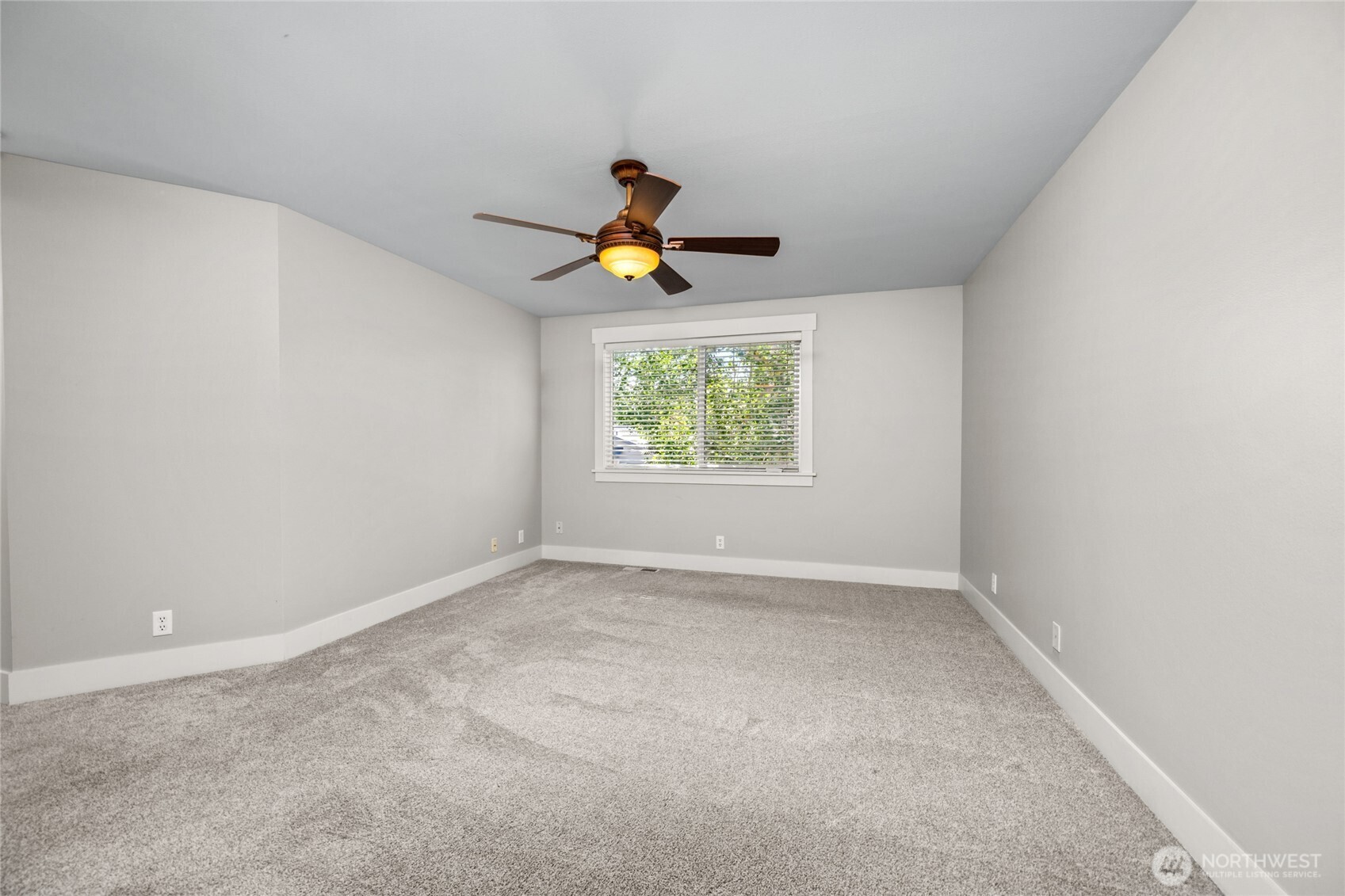 3408 F Avenue Property Photo 23