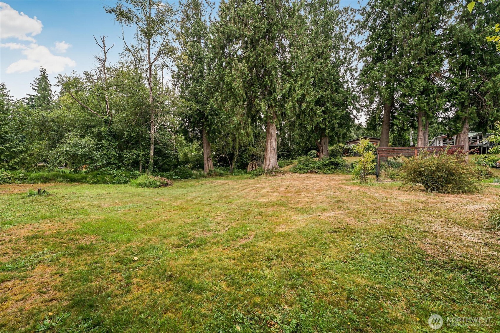 1889 Lake Drive Property Photo 25