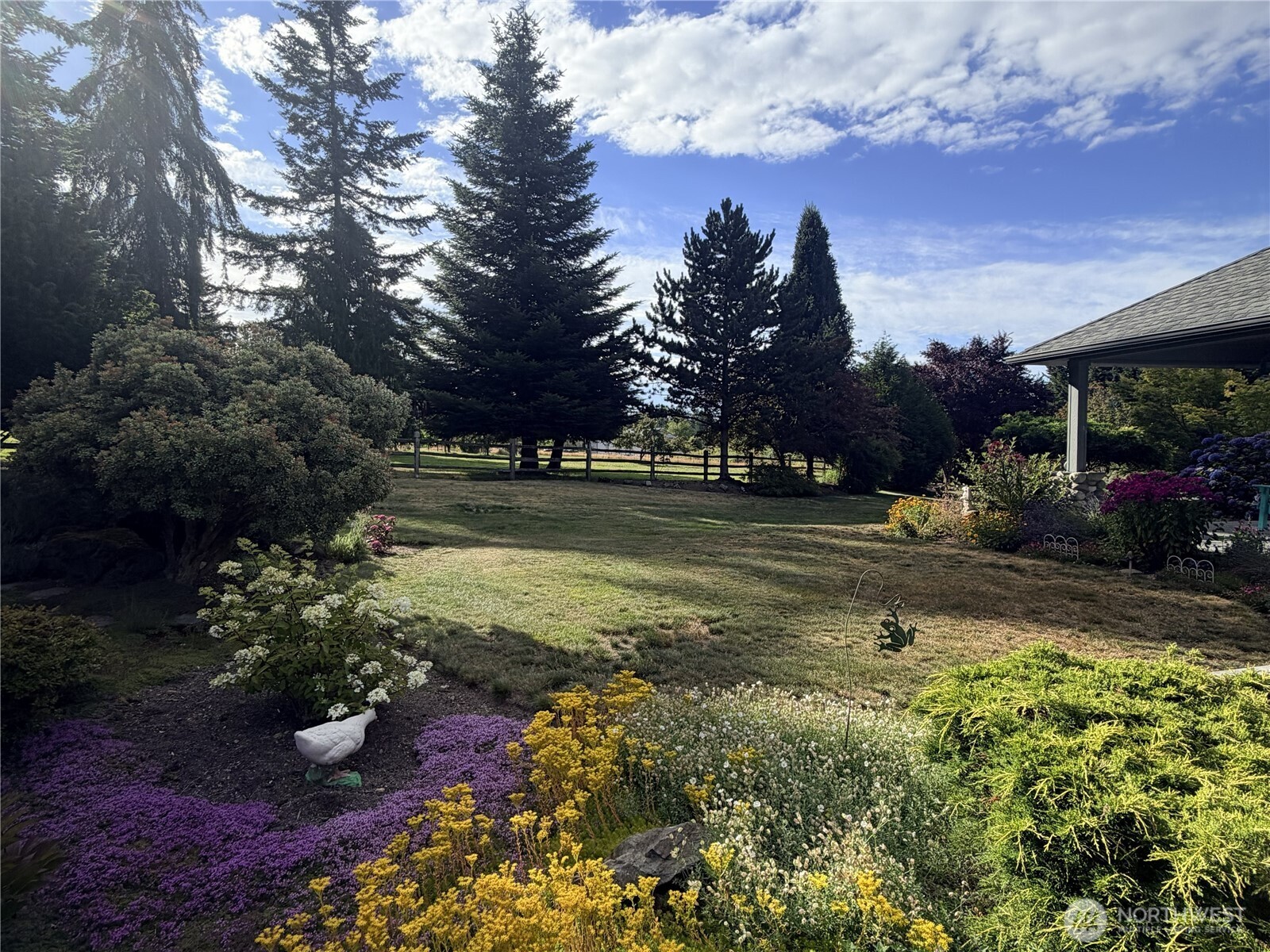 19011 32nd Avenue Property Photo 5