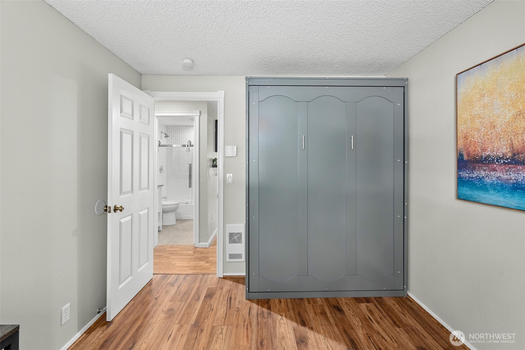 20198 Vikings Crest Loop 8-105 Property Photo 24