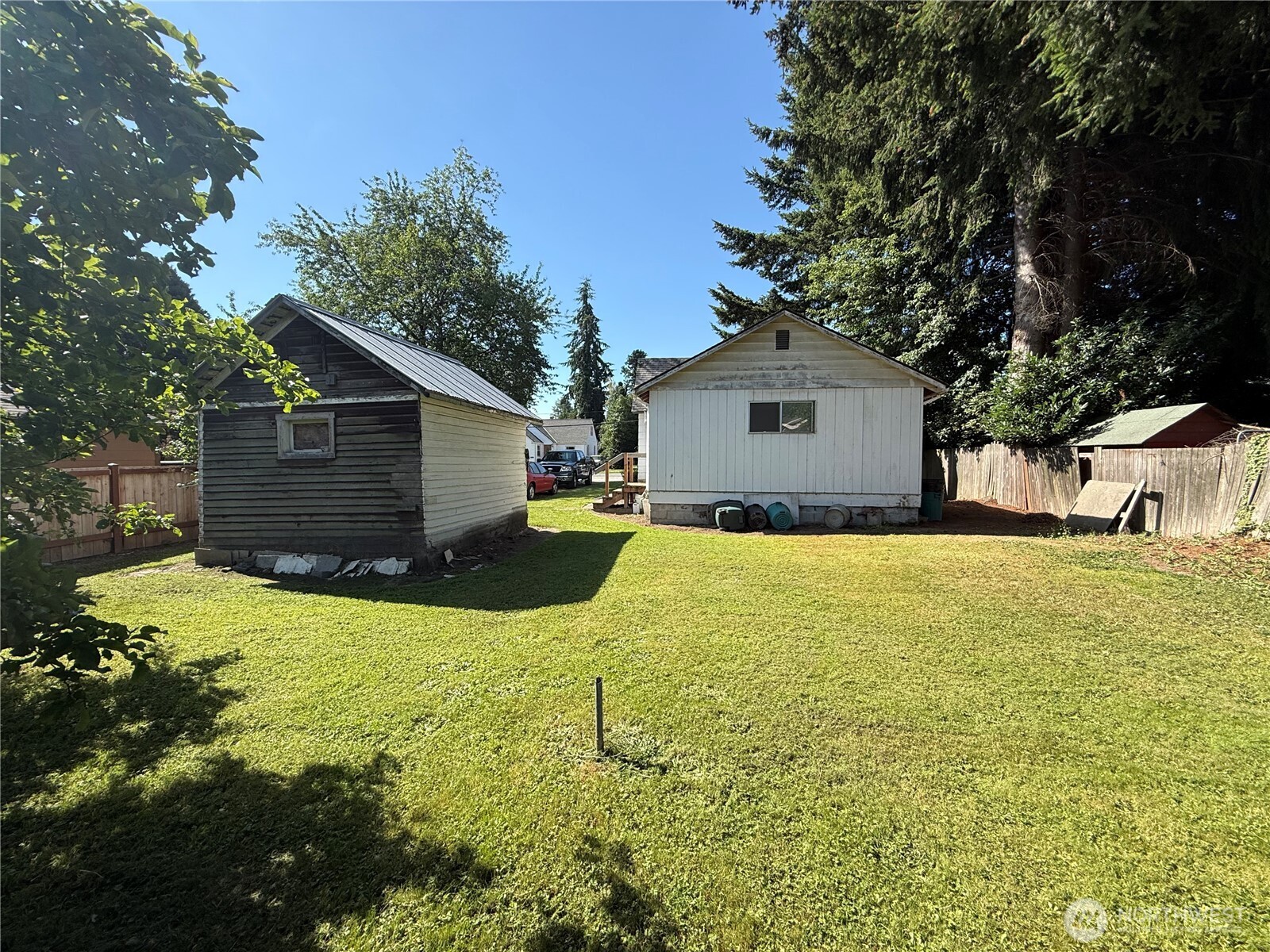 915 Greenleaf Avenue Property Photo 22