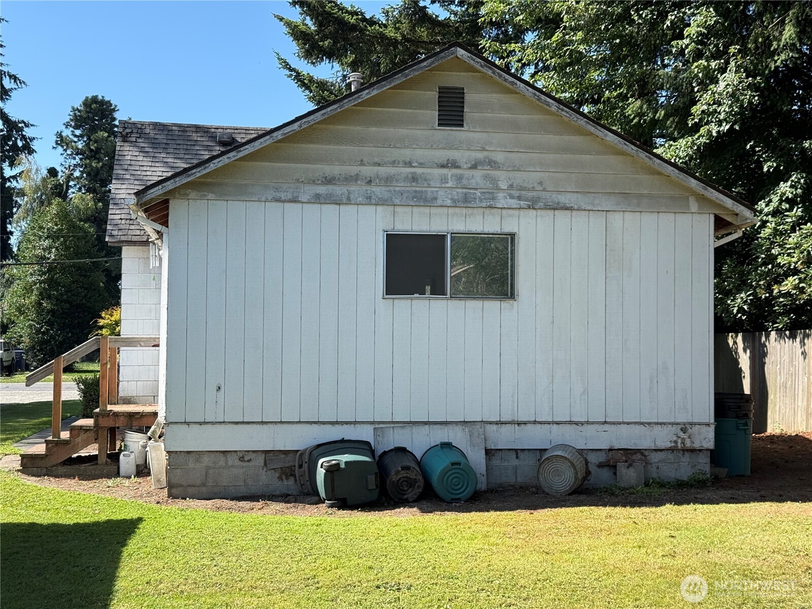 915 Greenleaf Avenue Property Photo 23