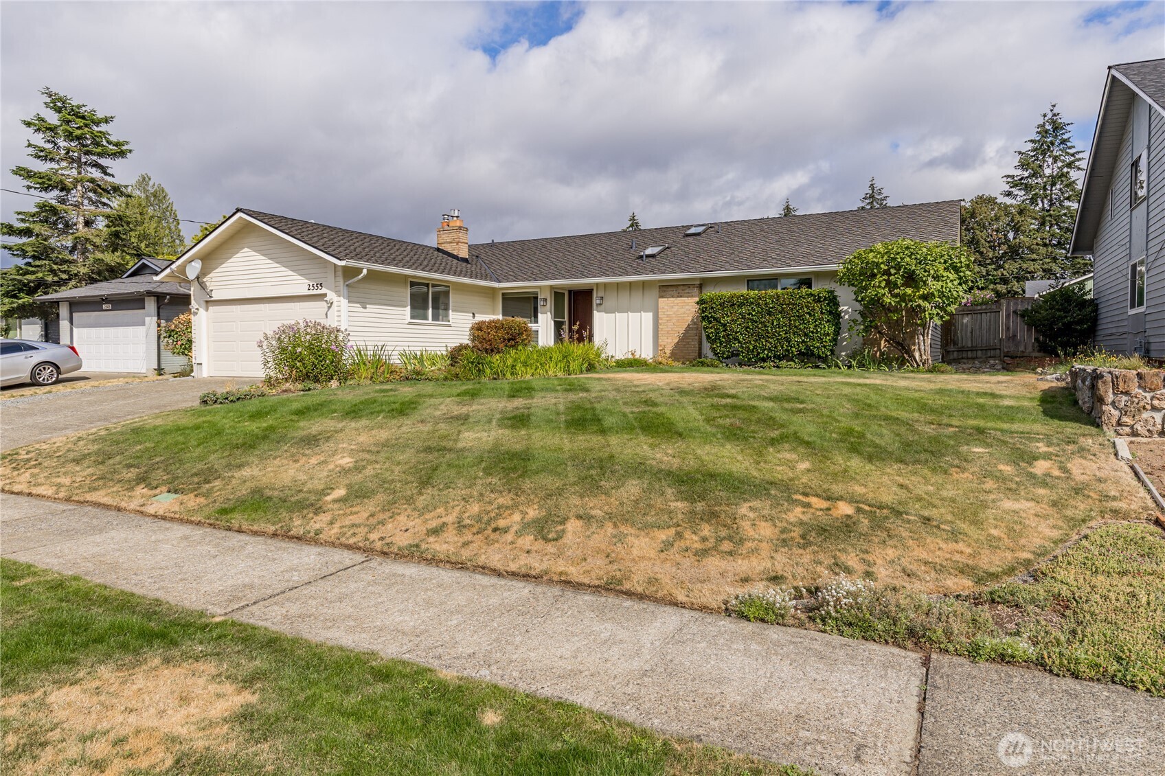 2555 Forest Ridge Drive Property Photo 1