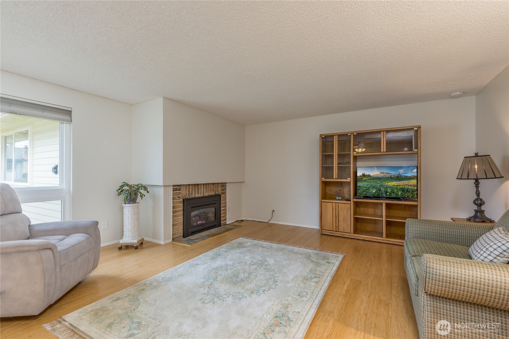 2555 Forest Ridge Drive Property Photo 5