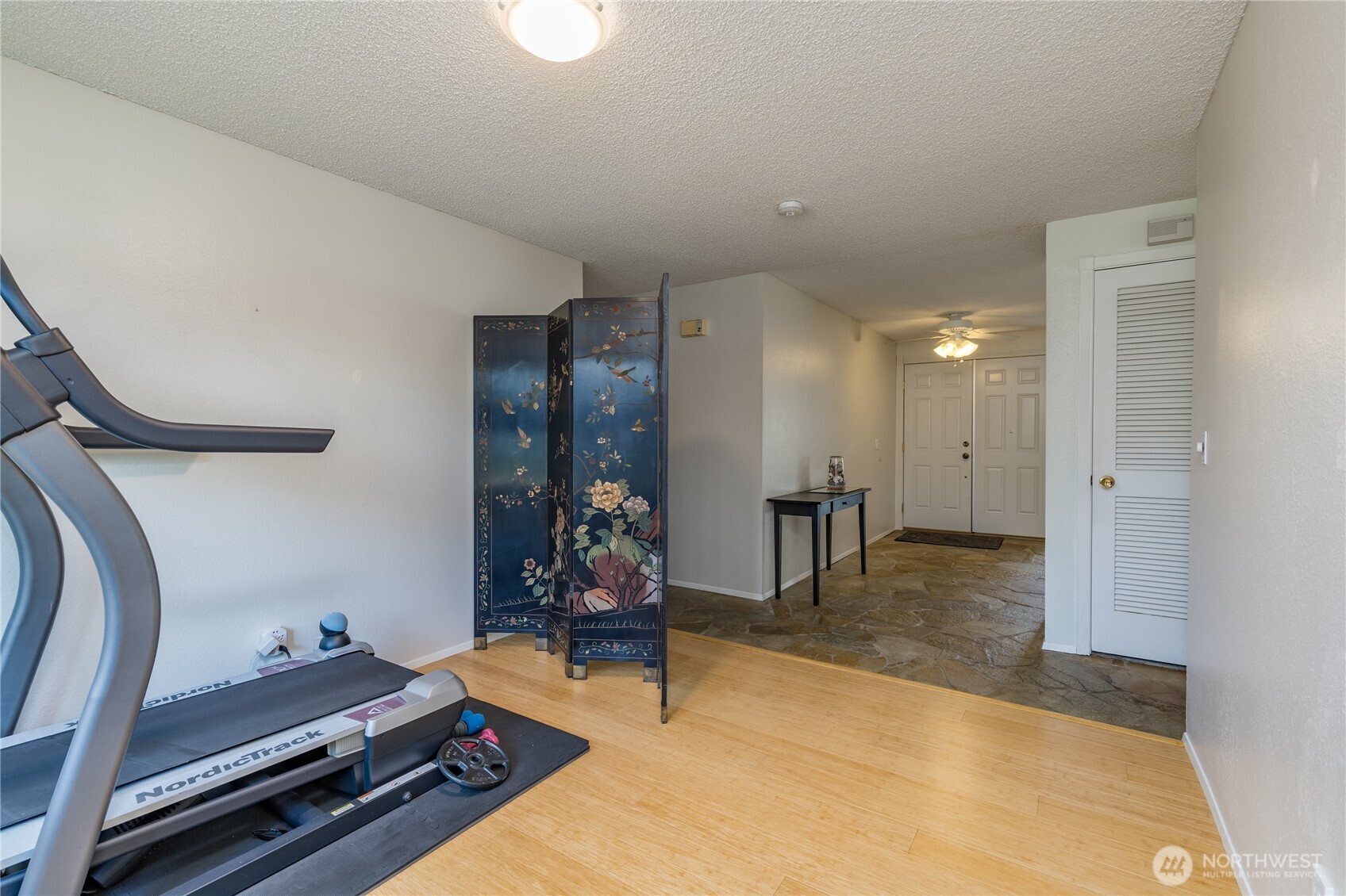 2555 Forest Ridge Drive Property Photo 12