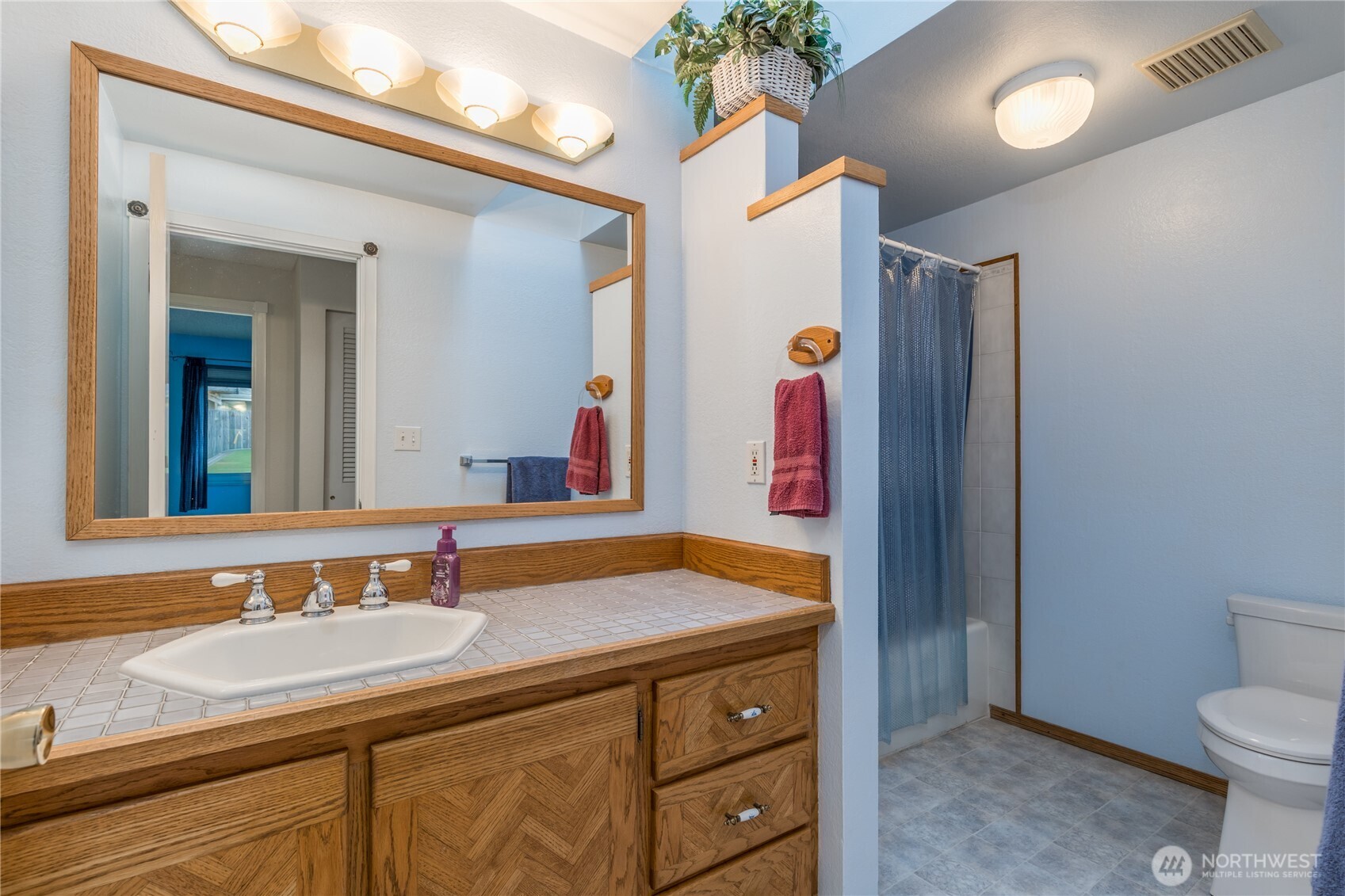 2555 Forest Ridge Drive Property Photo 15
