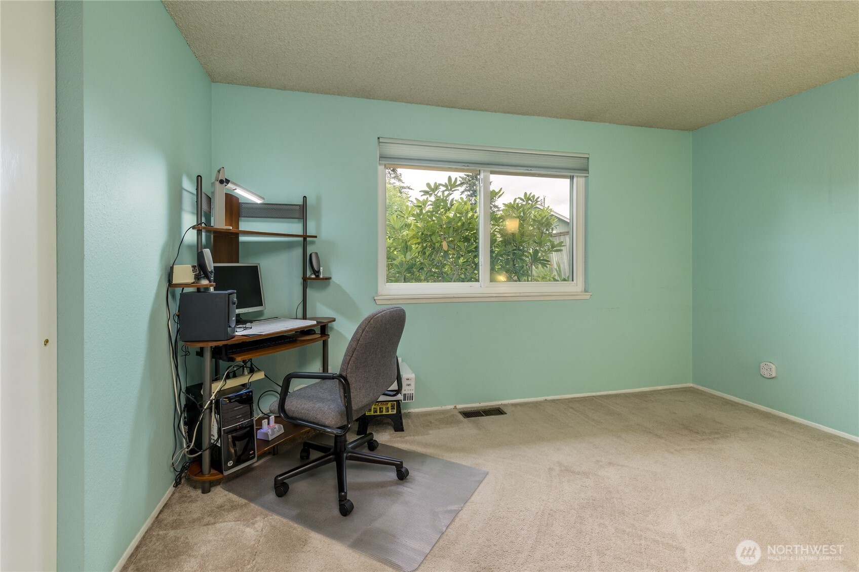 2555 Forest Ridge Drive Property Photo 16