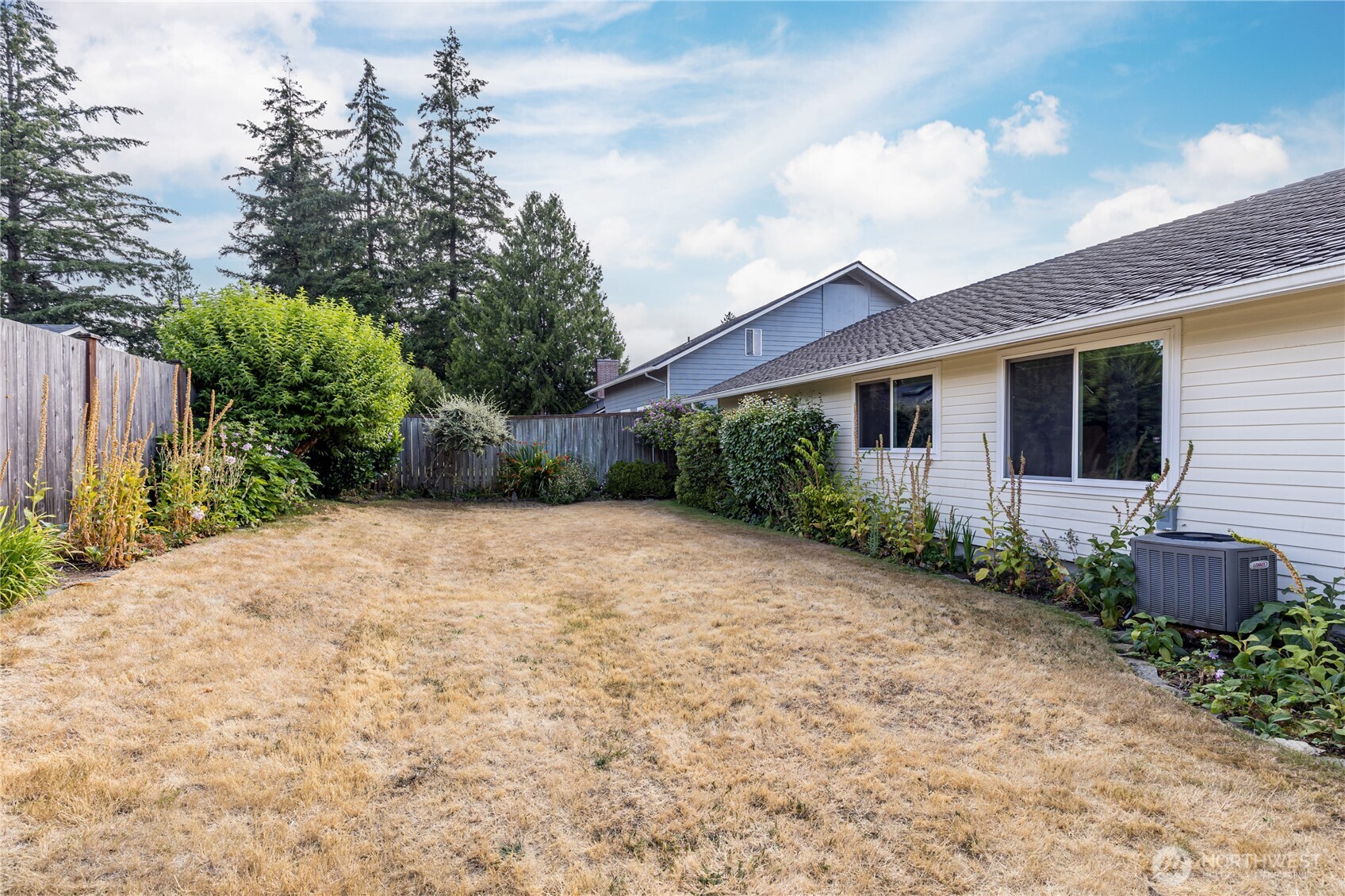 2555 Forest Ridge Drive Property Photo 23