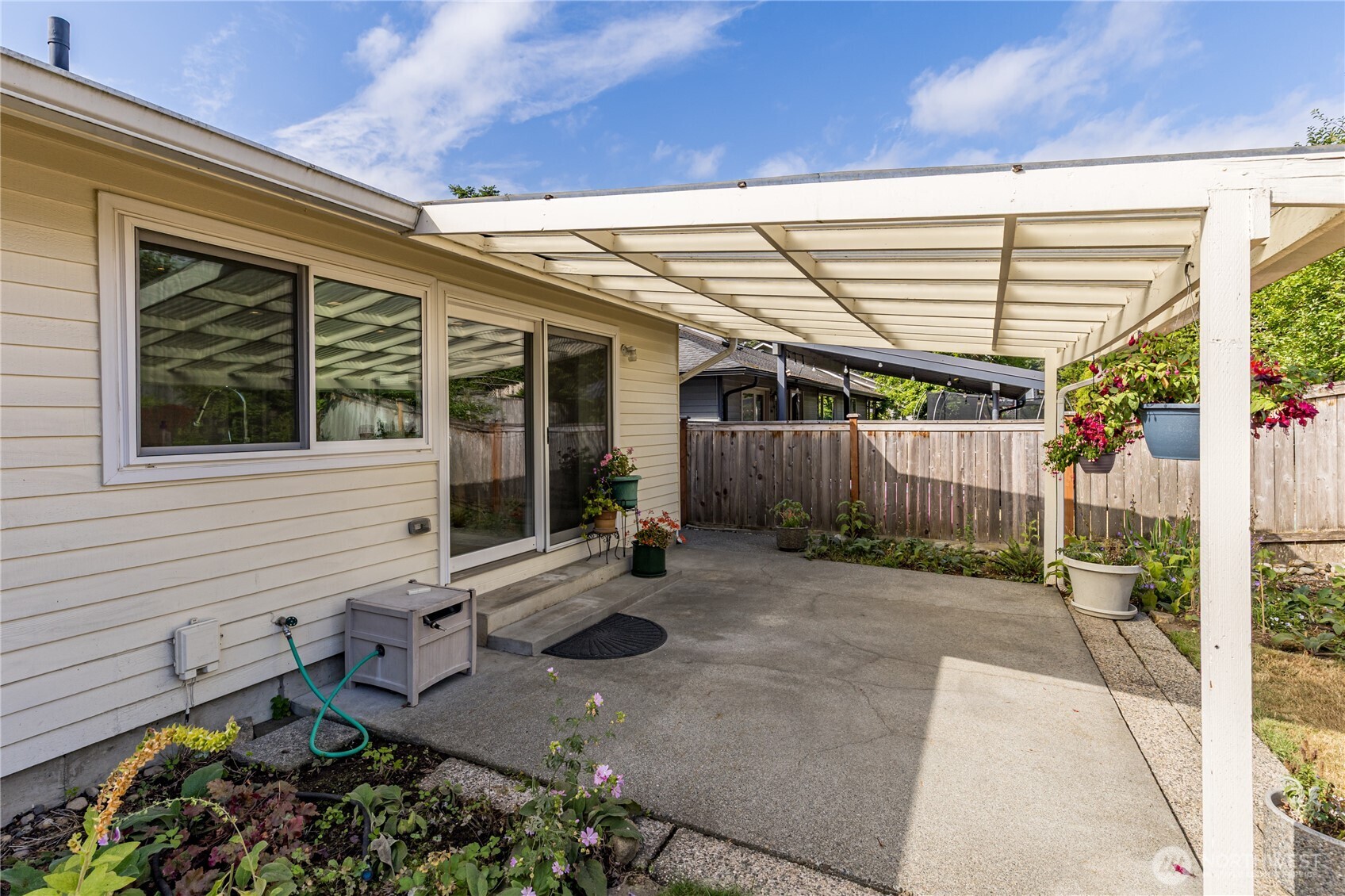 2555 Forest Ridge Drive Property Photo 26