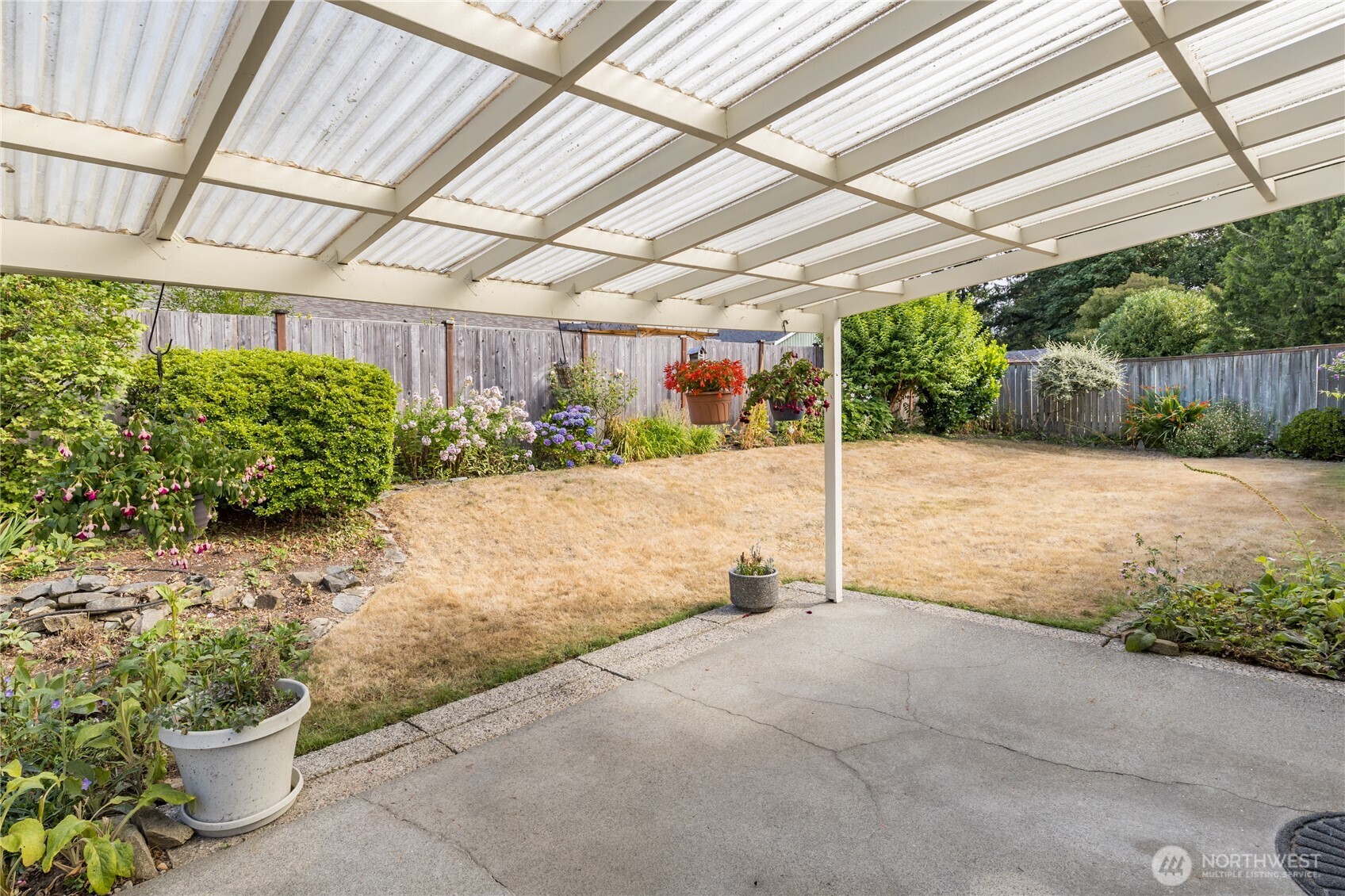 2555 Forest Ridge Drive Property Photo 27