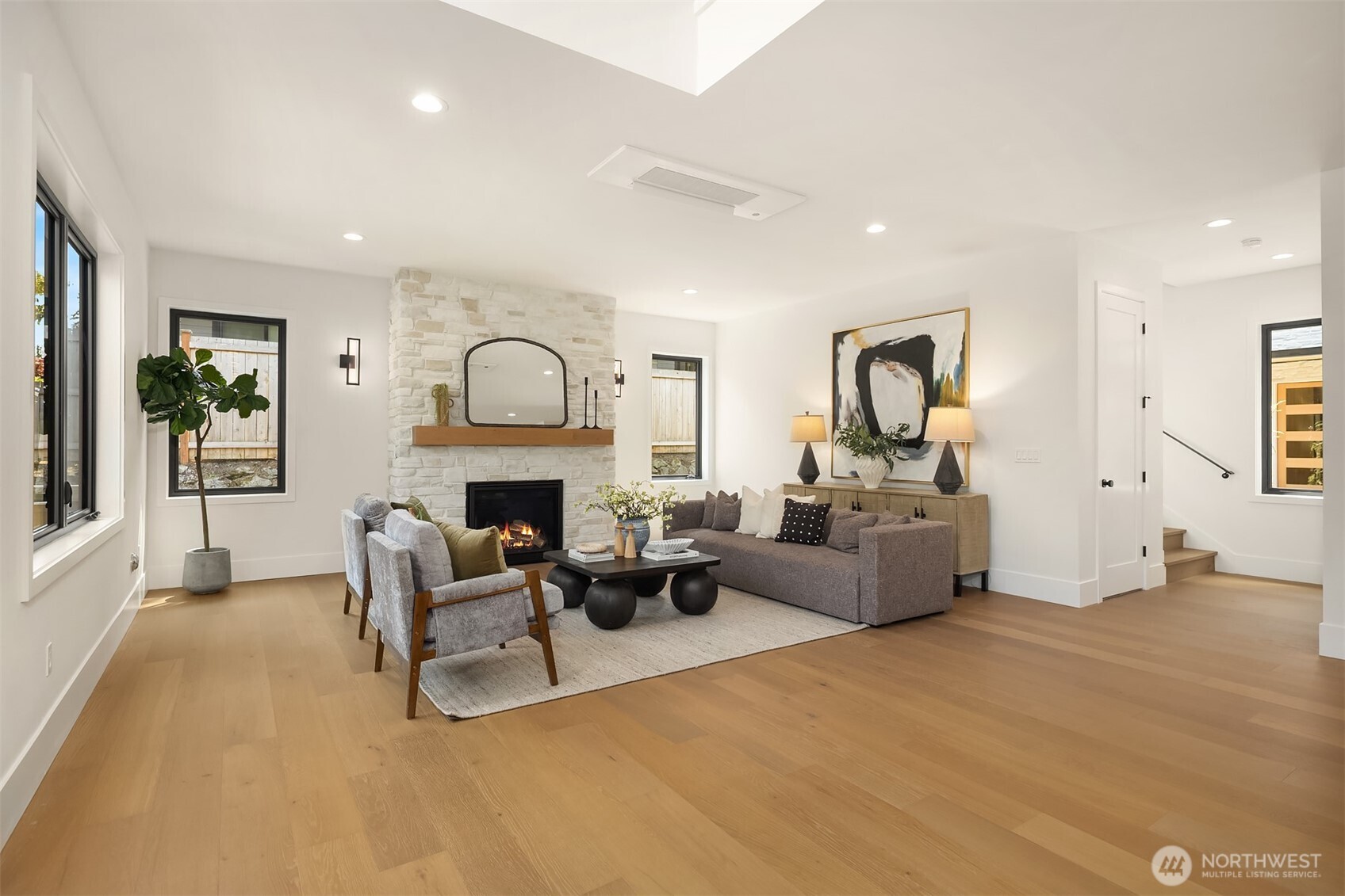 1847 4th Street Property Photo 2