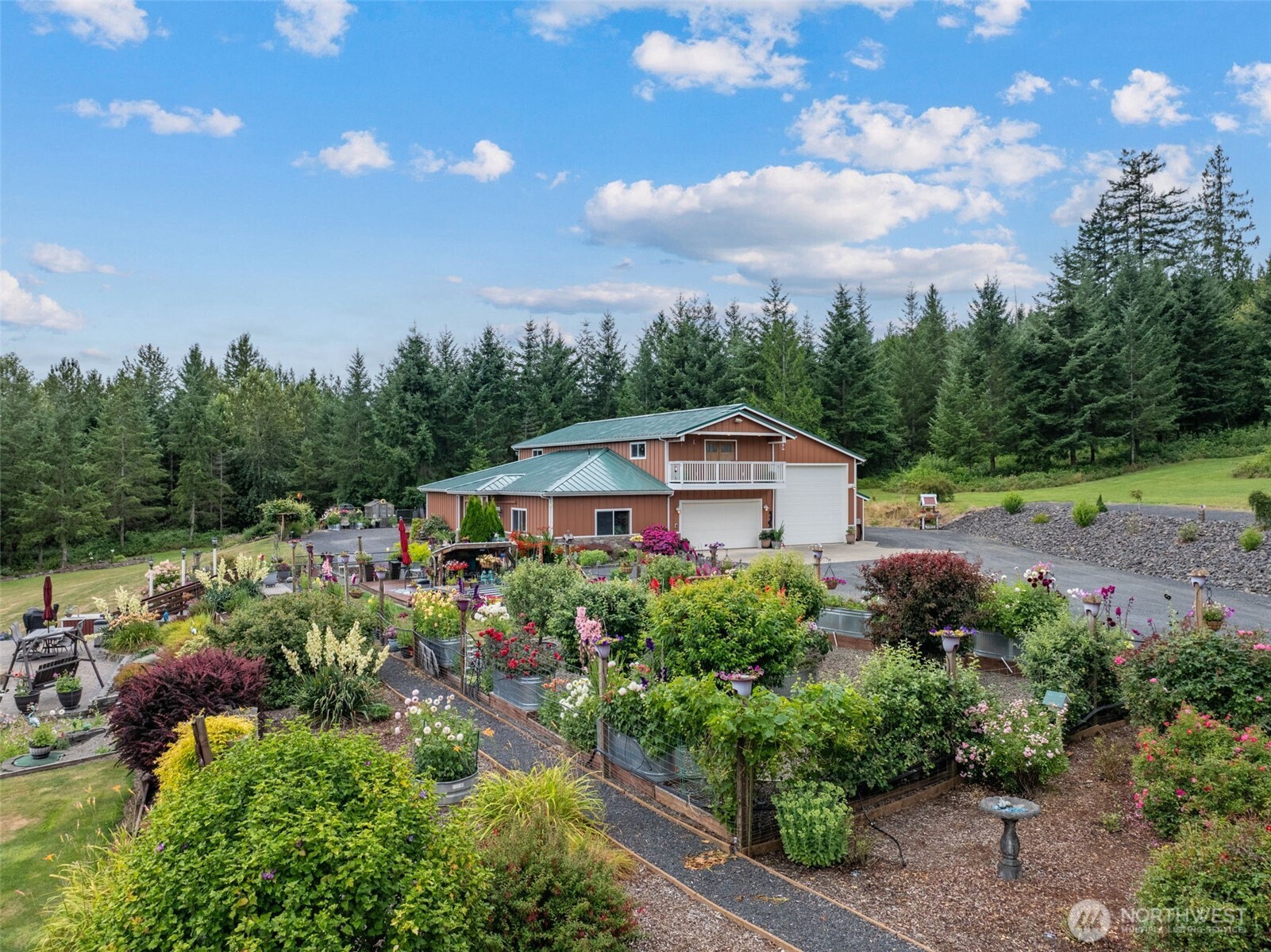 222 Volcano Lane Property Photo 1