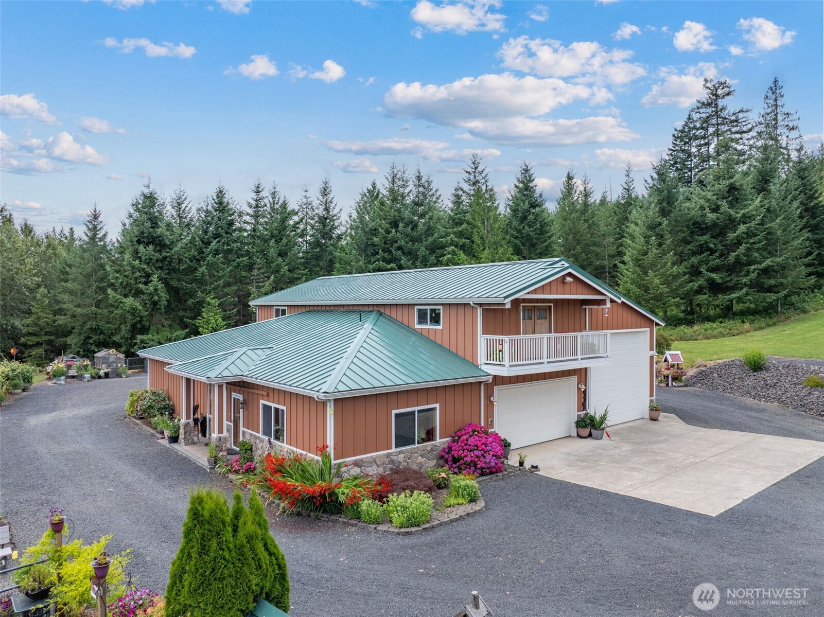 222 Volcano Lane Property Photo 3