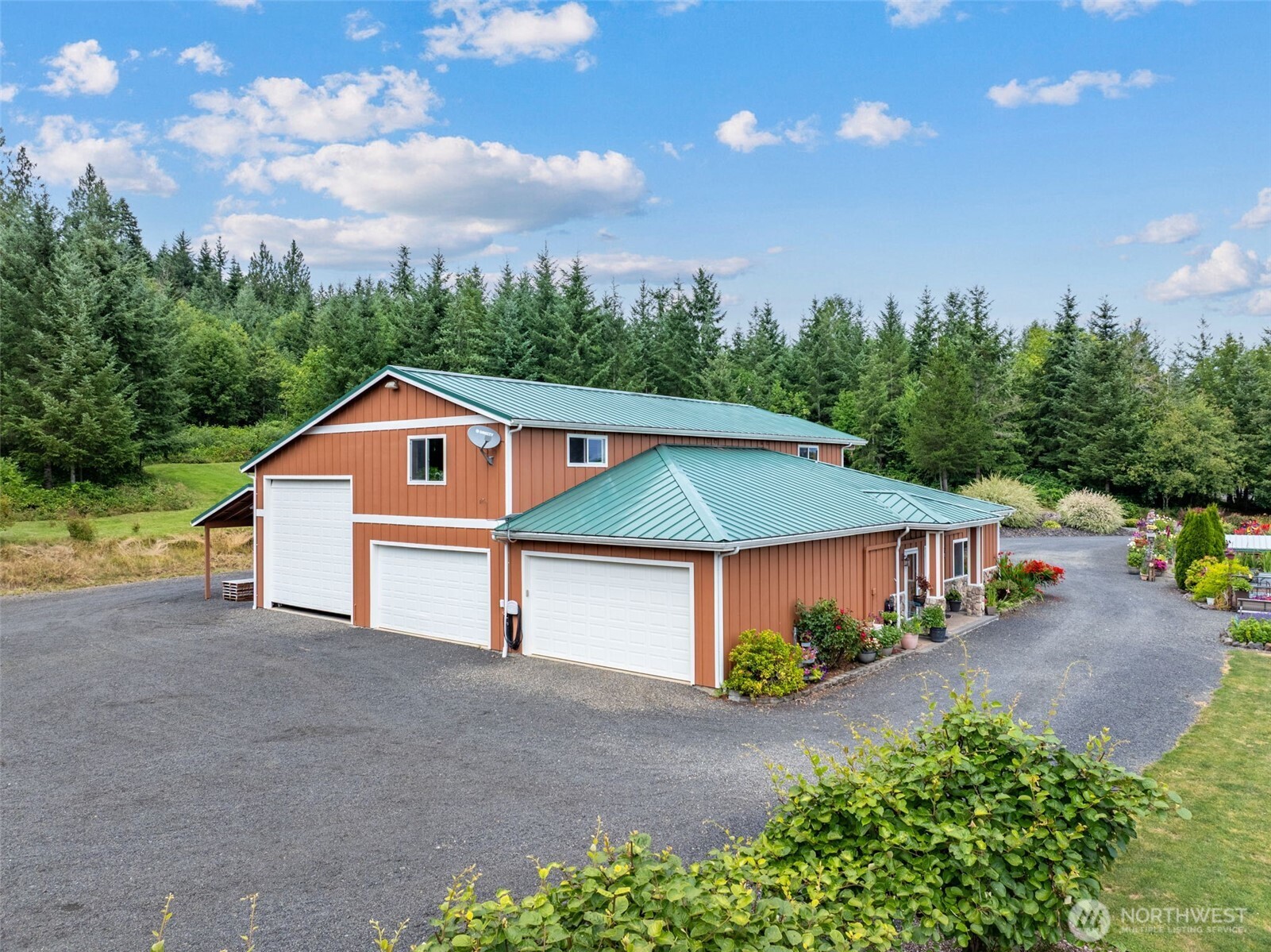 222 Volcano Lane Property Photo 4