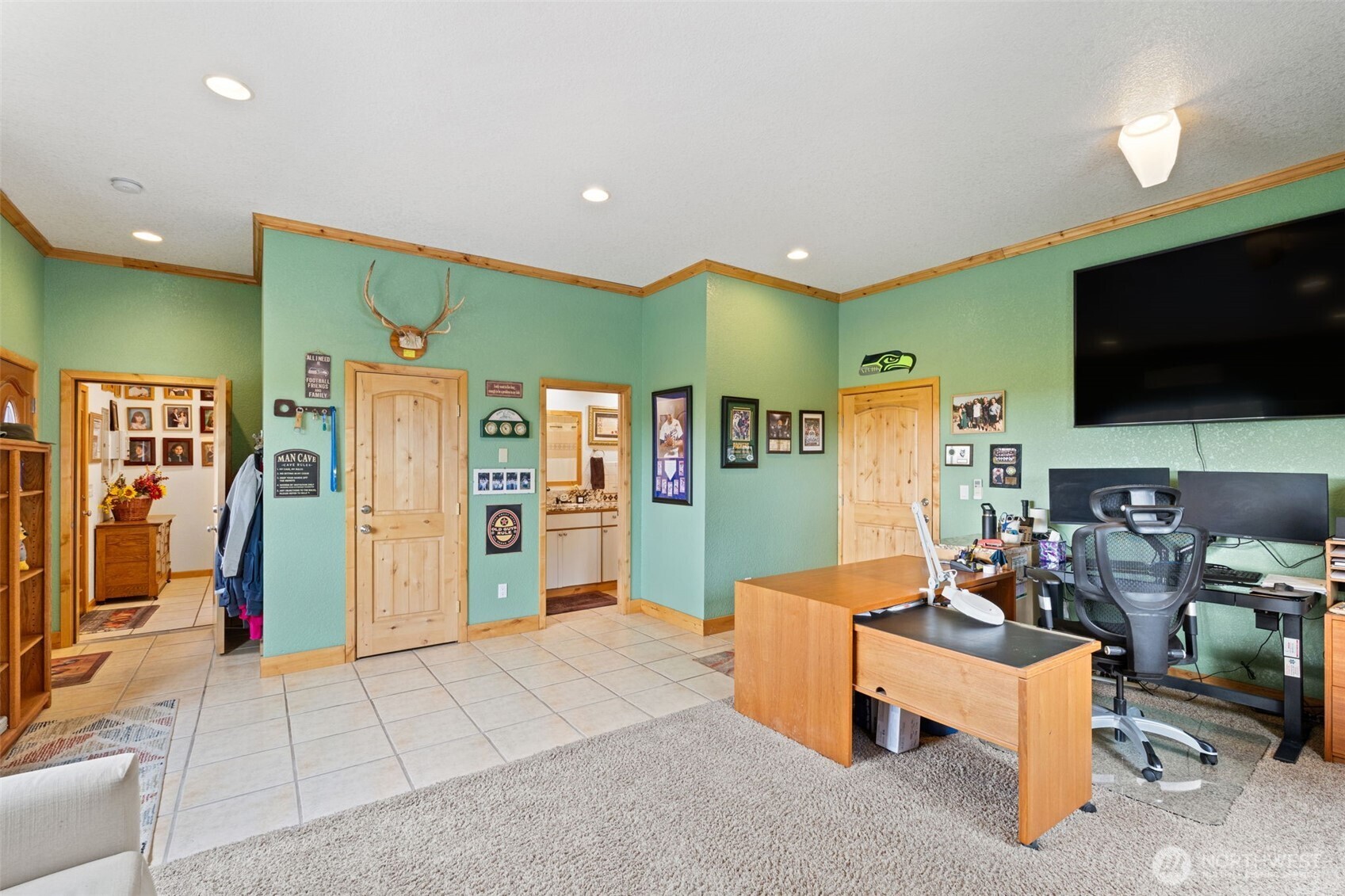 222 Volcano Lane Property Photo 5