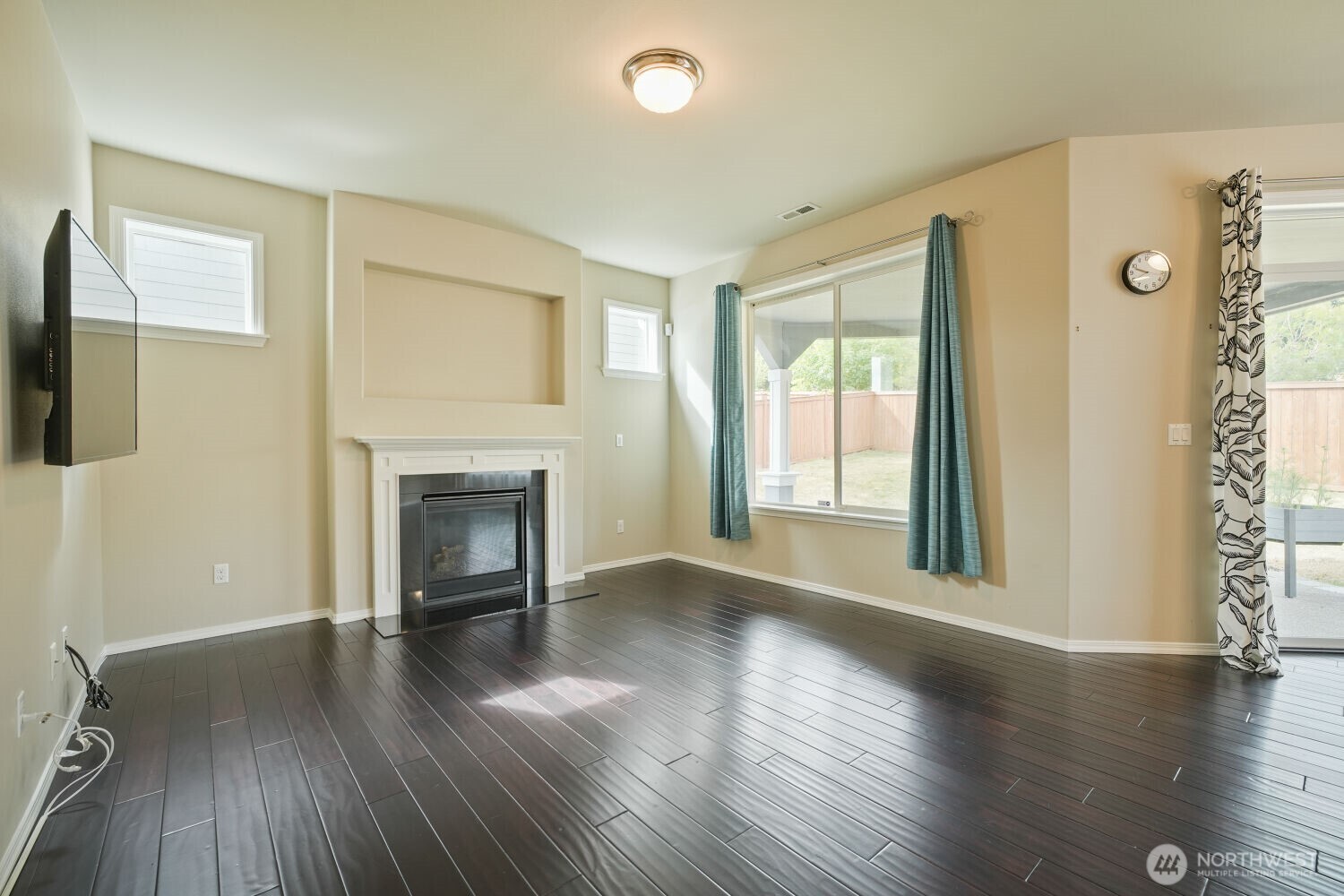 34004 12th Place Property Photo 5