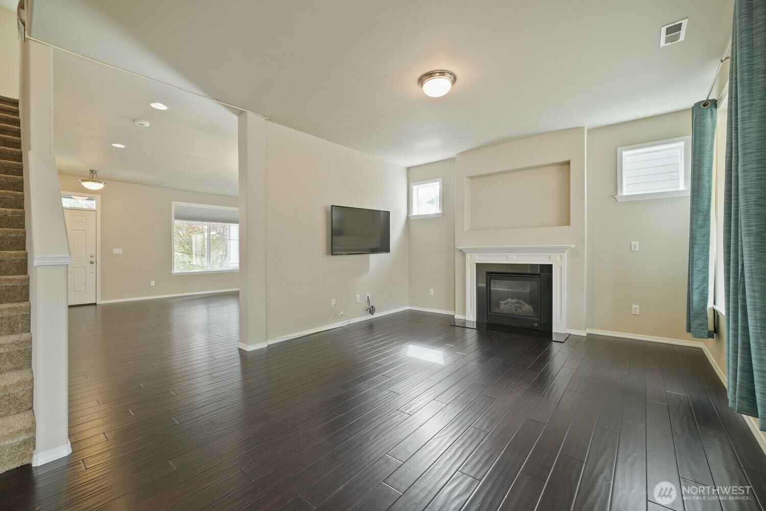34004 12th Place Property Photo 6