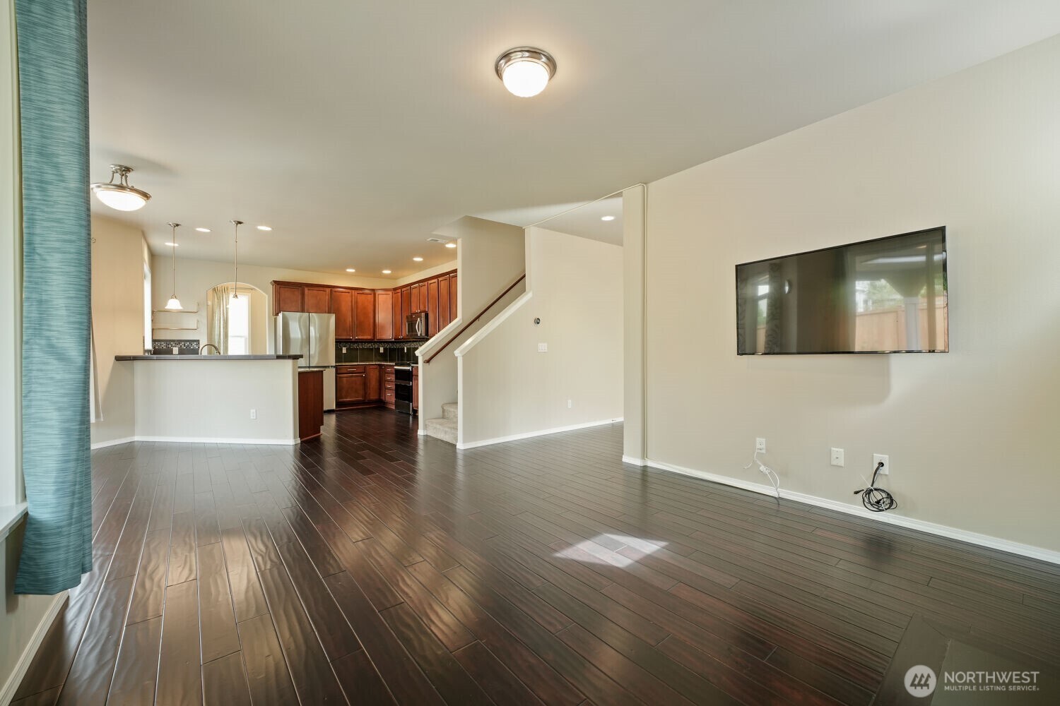 34004 12th Place Property Photo 8