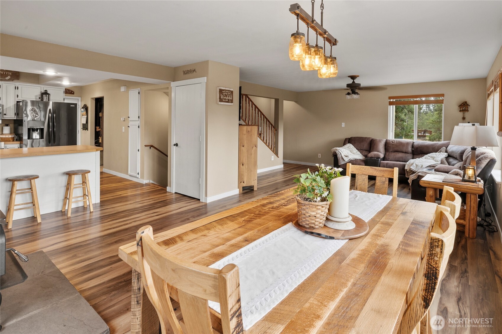 1150 White Road Property Photo 6