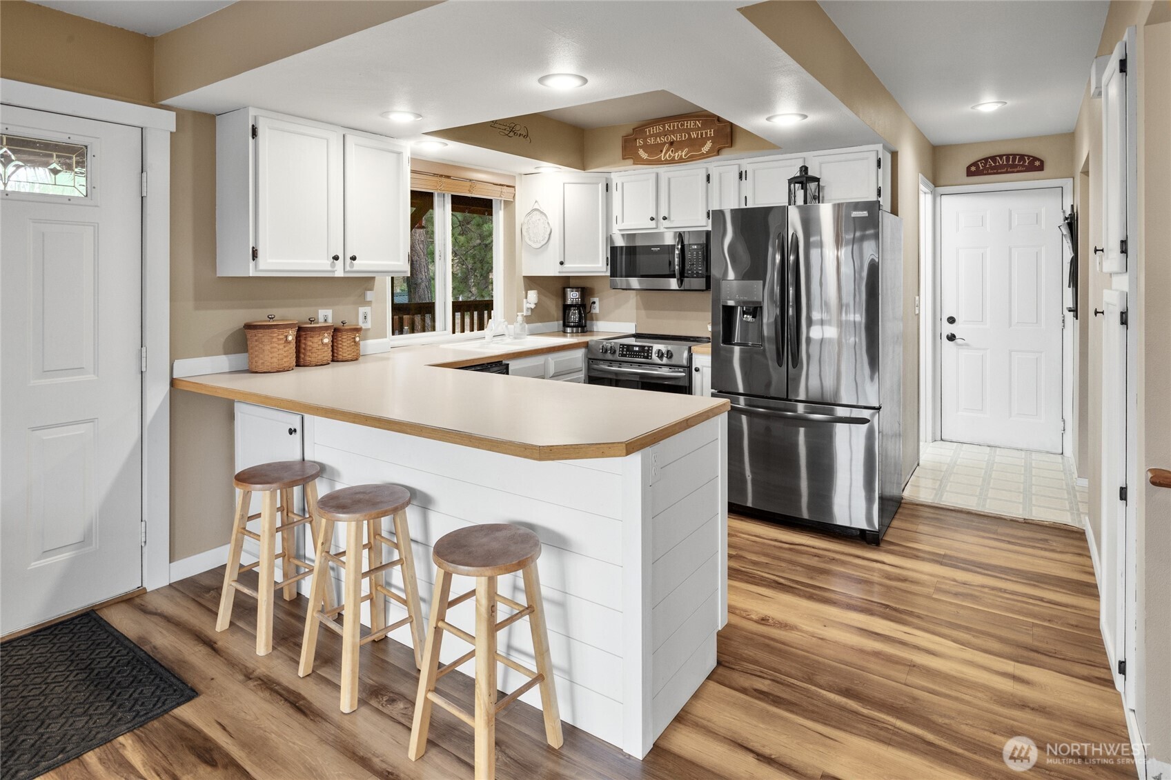 1150 White Road Property Photo 11