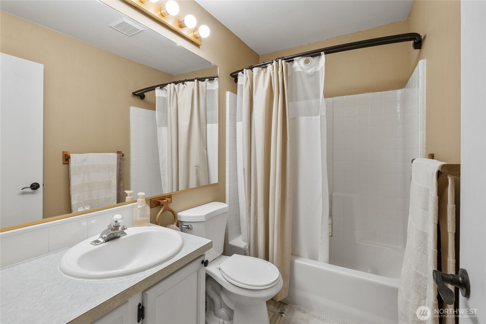 1150 White Road Property Photo 14