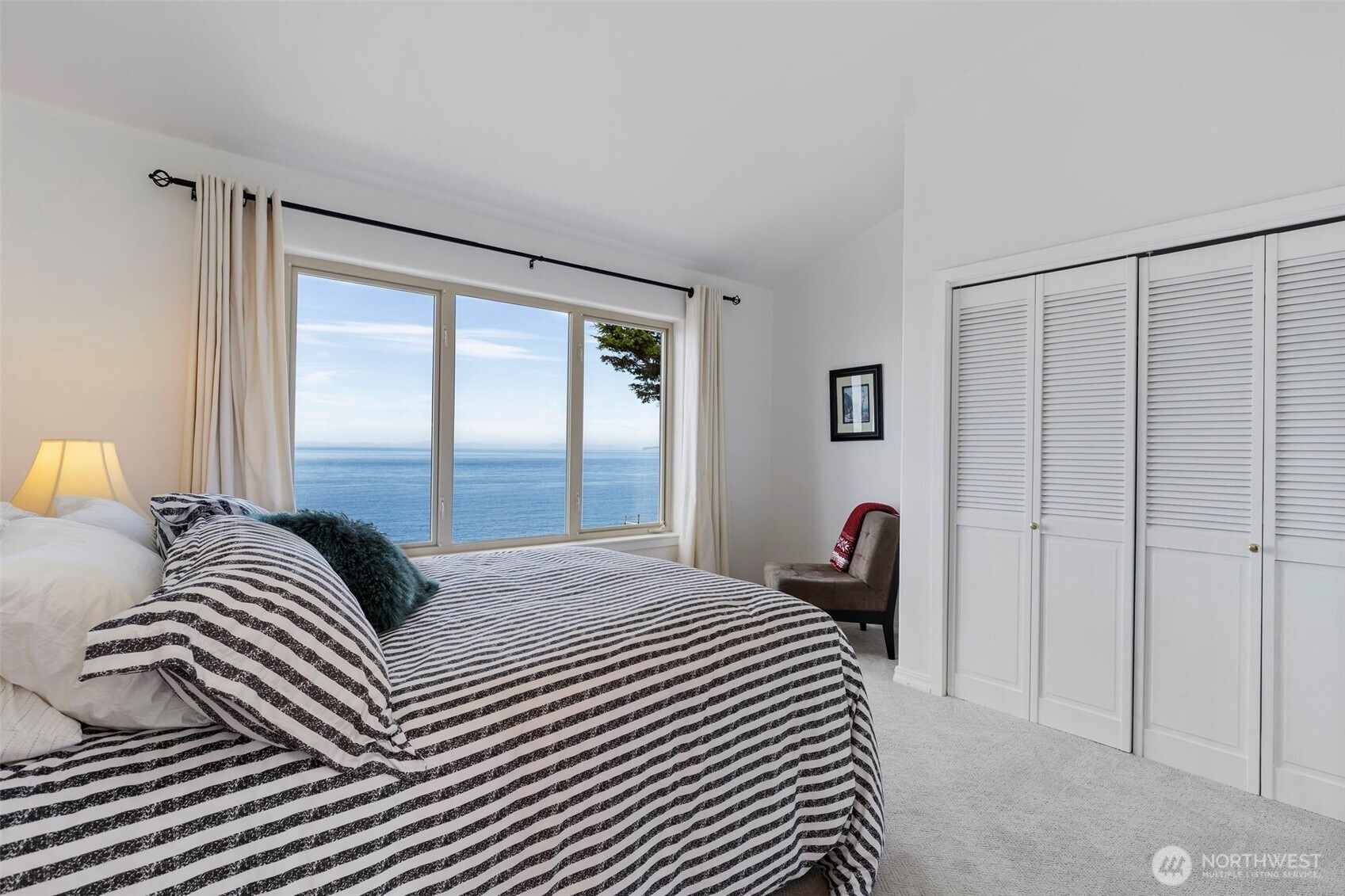 2342 Seaview Drive Property Photo 29