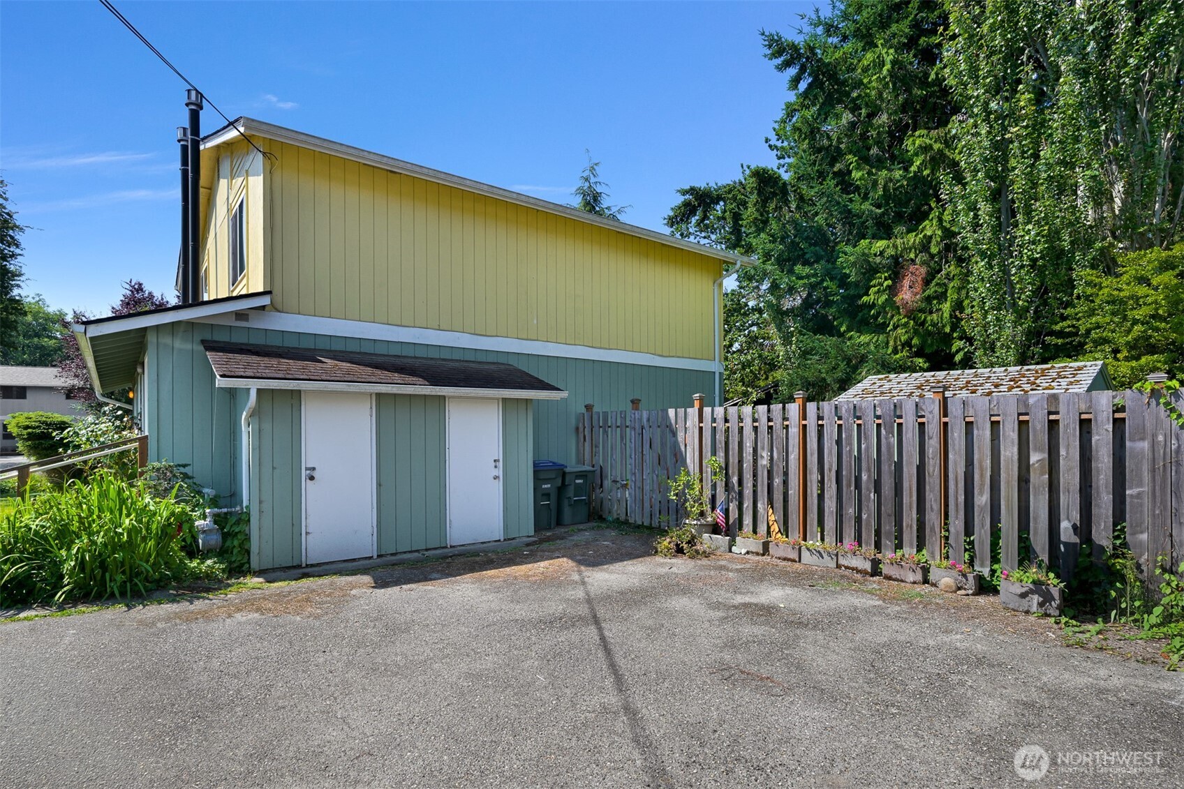 2210 Wilson Avenue Property Photo 27