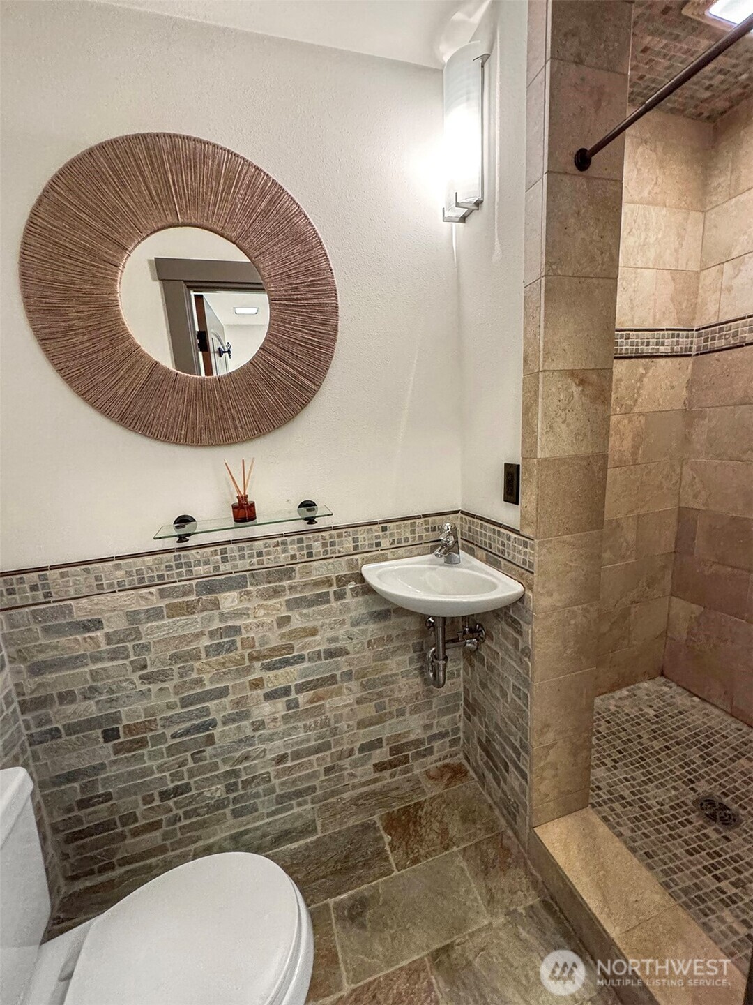 371 W Olympic Place Property Photo 33